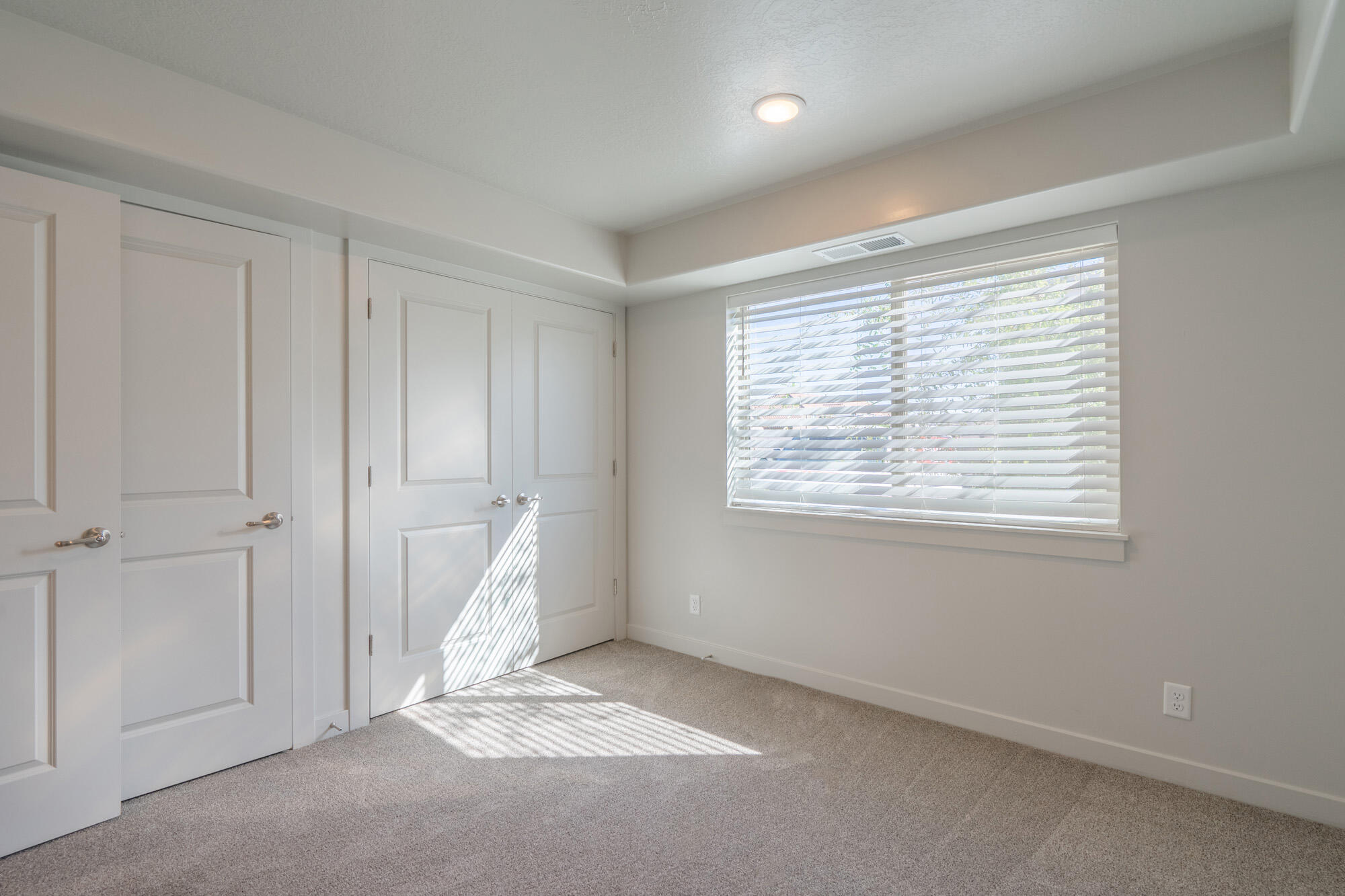 RED VISTA CONDO - Residential