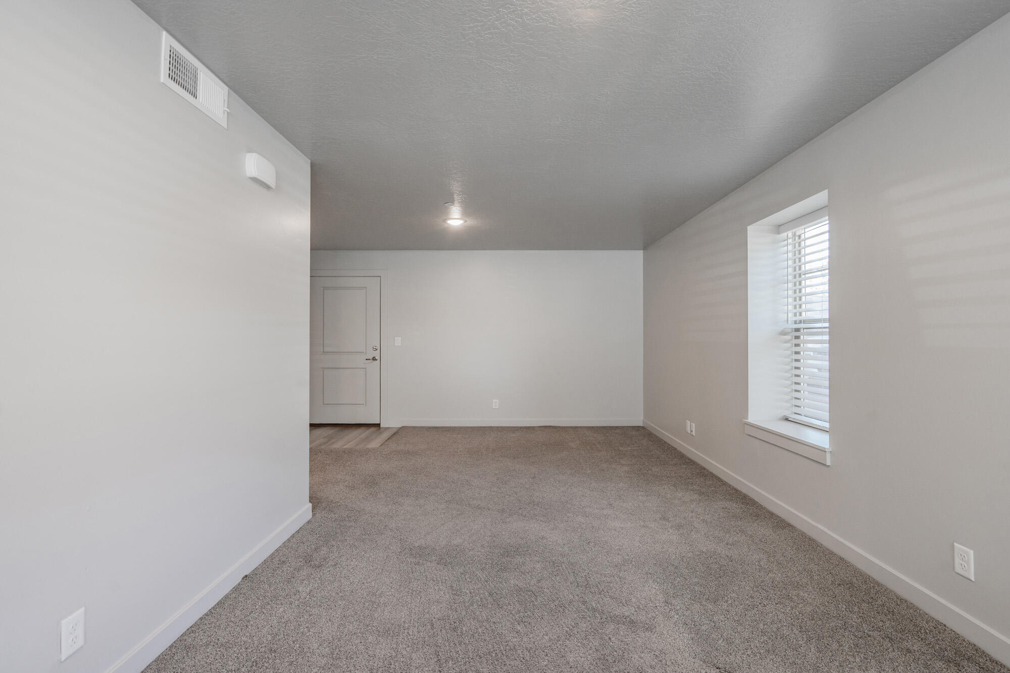 RED VISTA CONDO - Residential