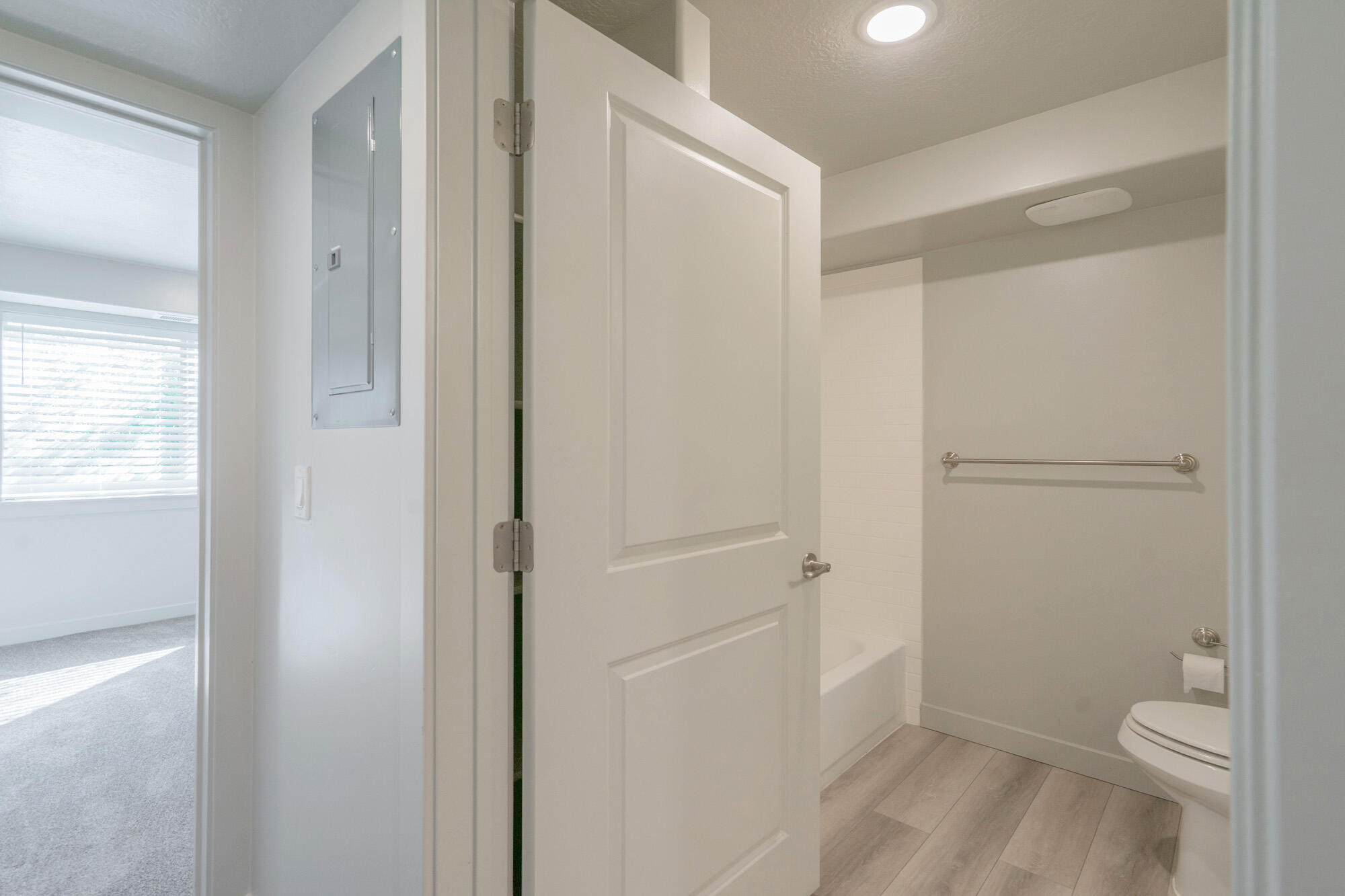 RED VISTA CONDO - Residential