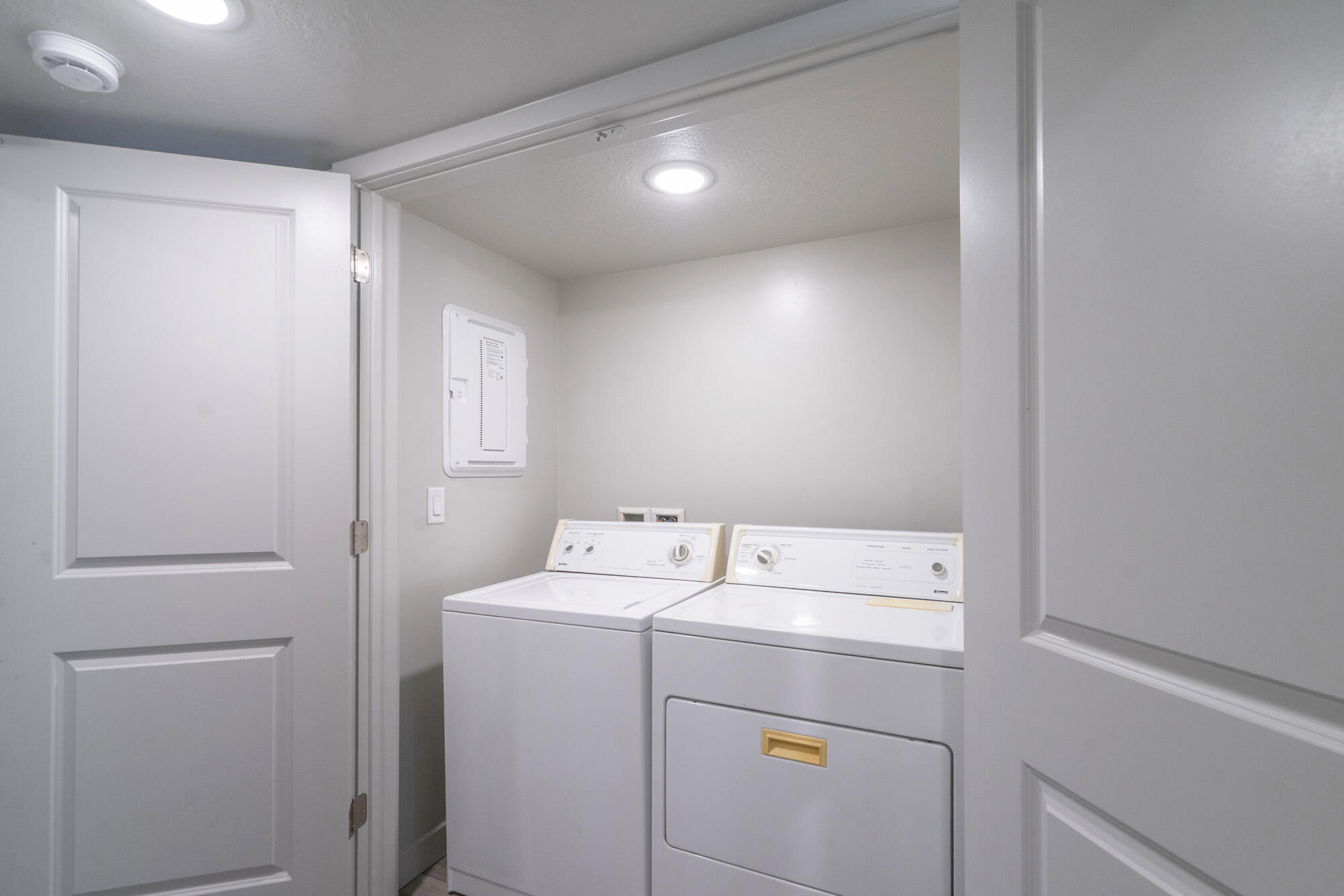 RED VISTA CONDO - Residential