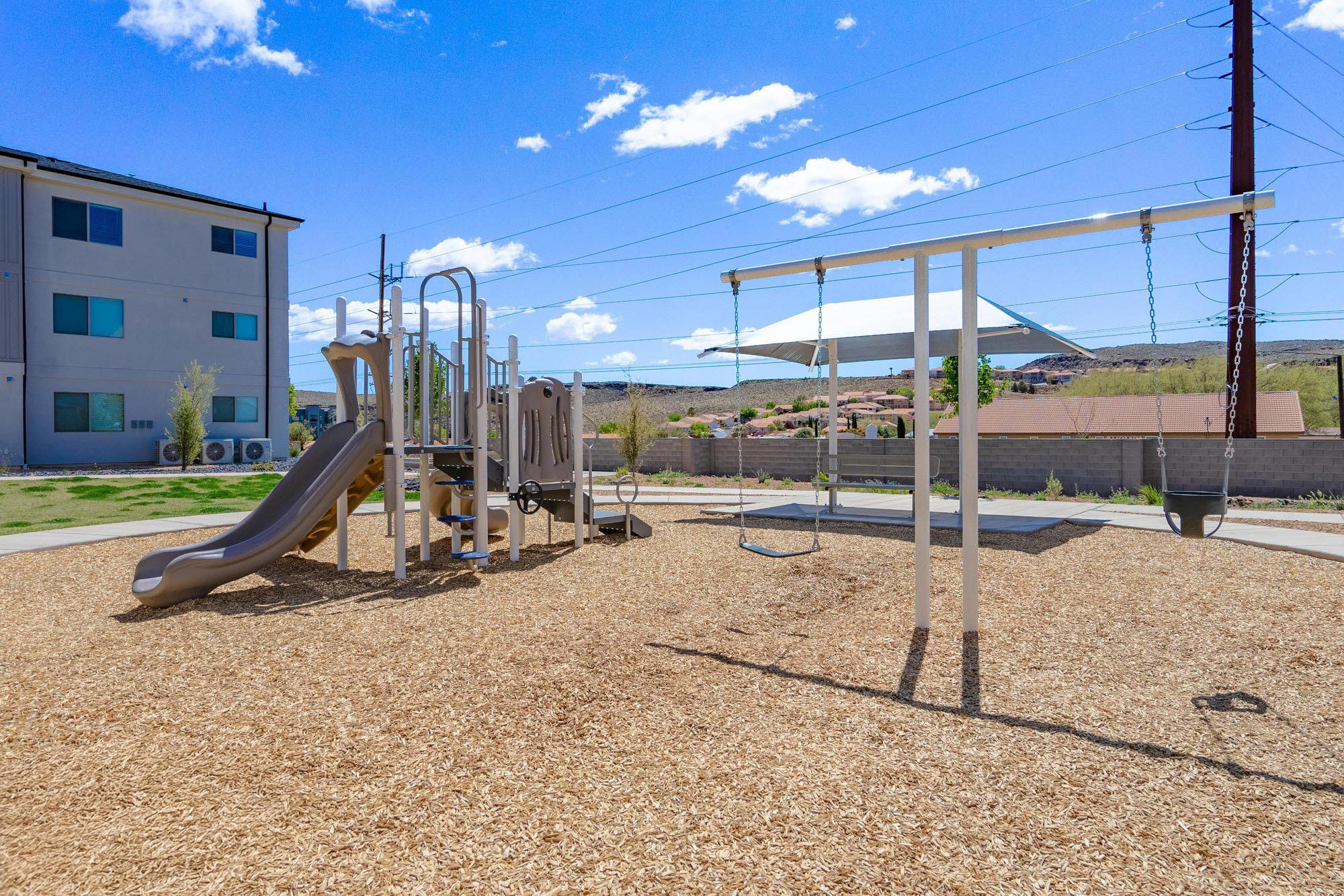 RED VISTA CONDO - Residential