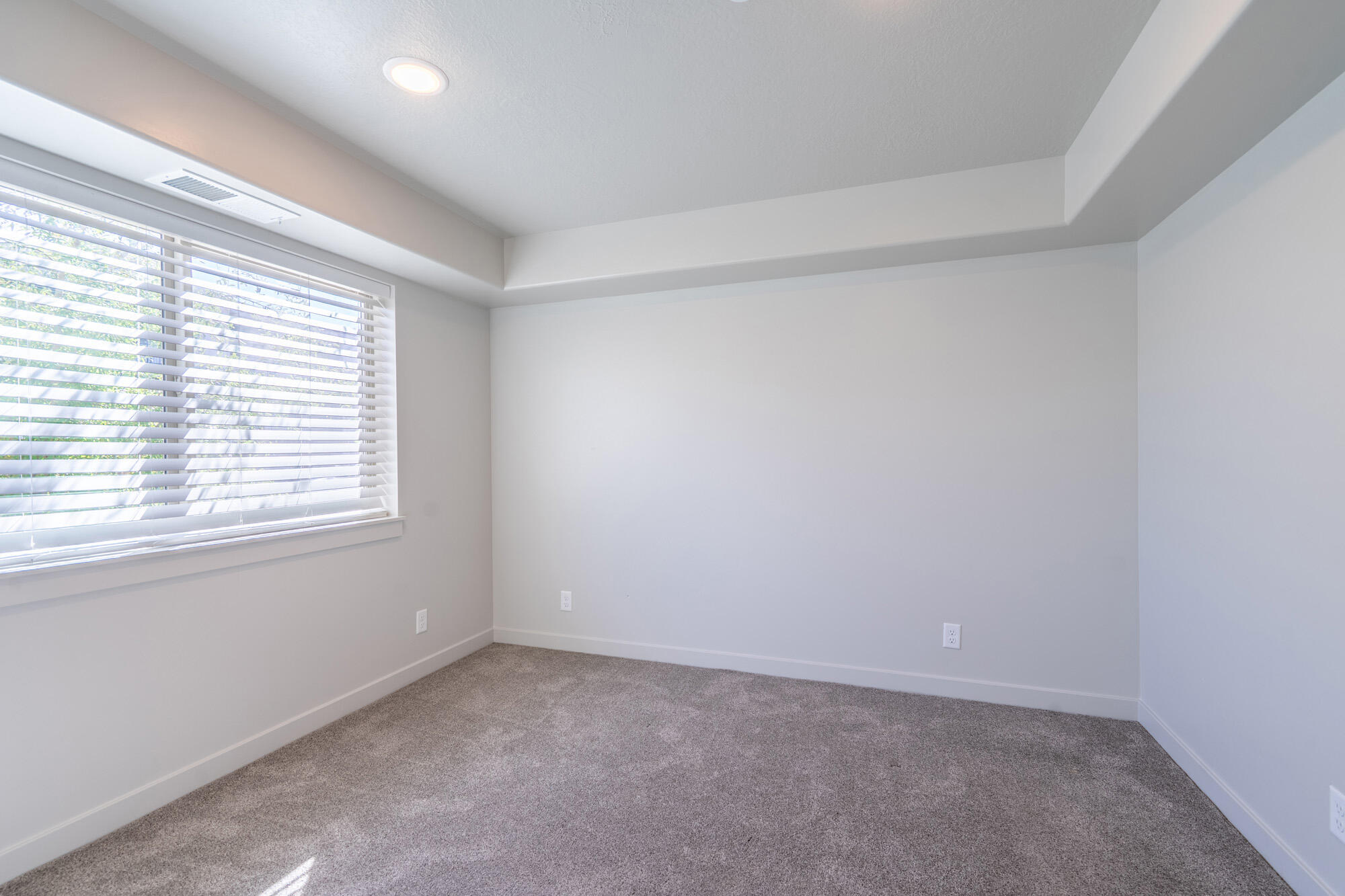 RED VISTA CONDO - Residential