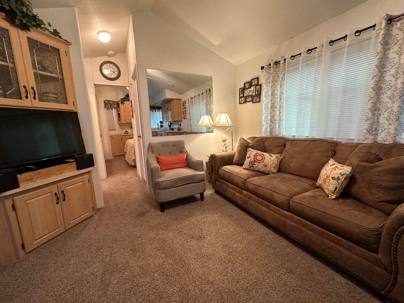 DIXIE DOWNS RV RESORT - Residential