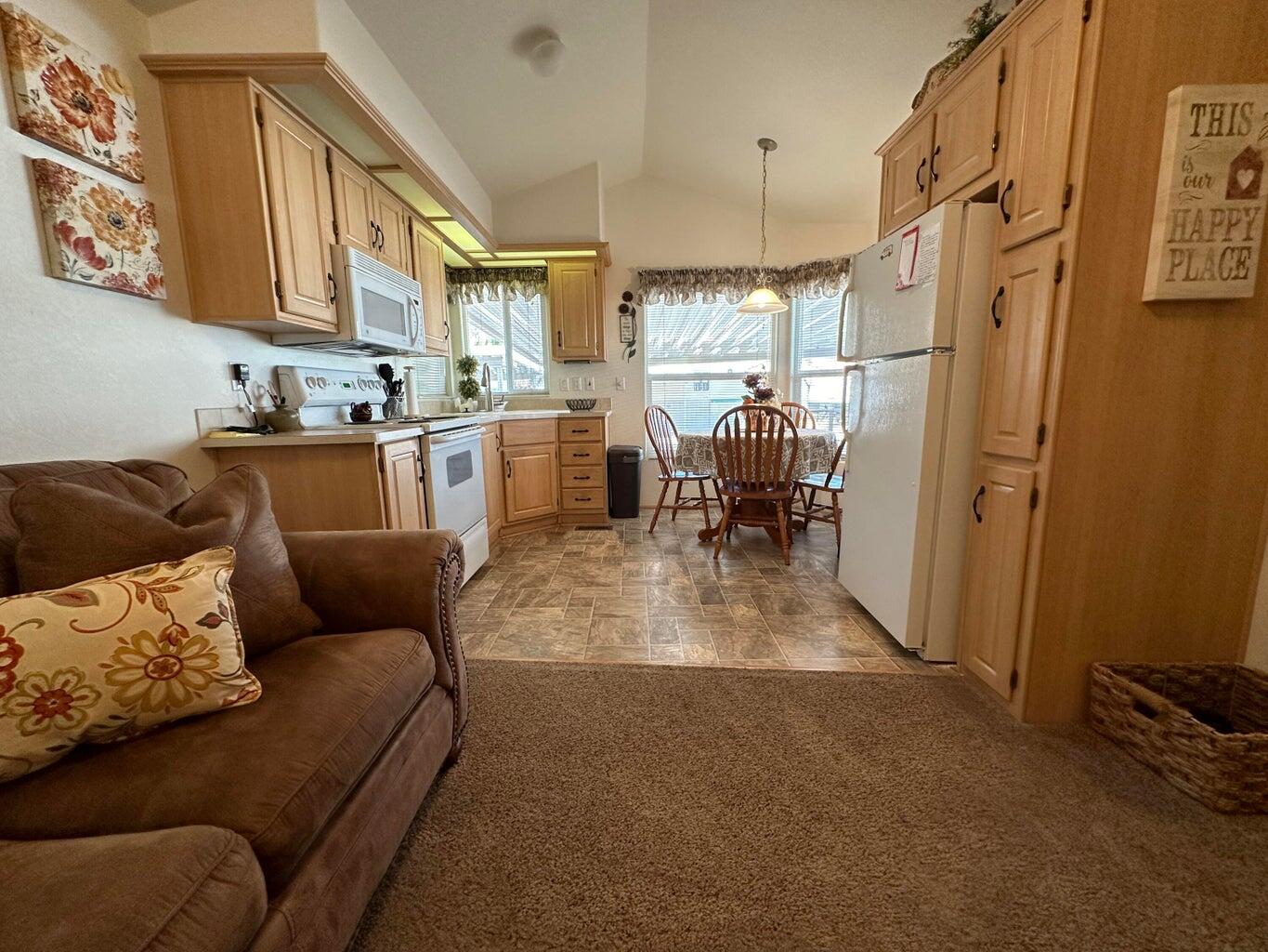 DIXIE DOWNS RV RESORT - Residential