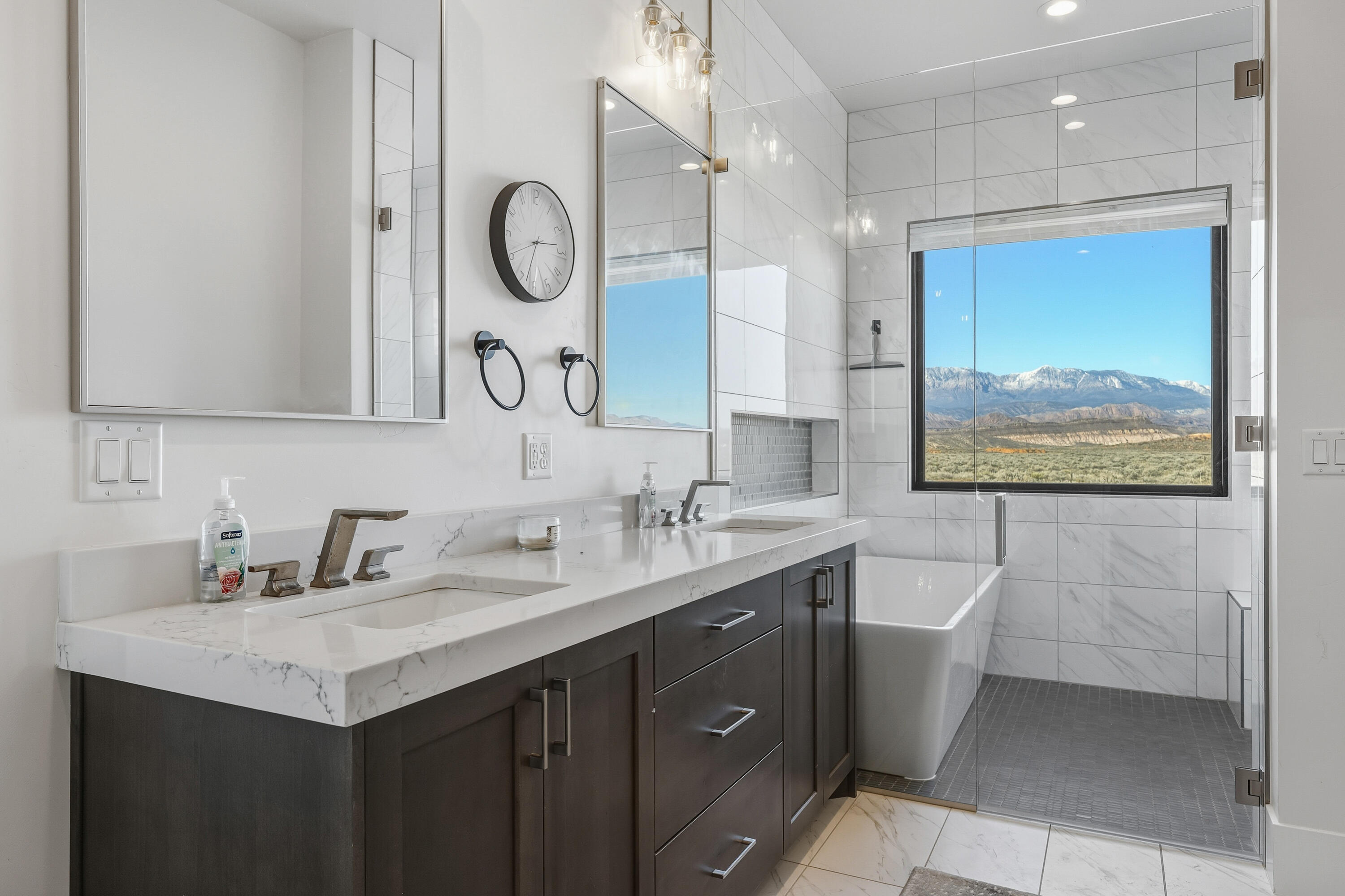 RETREAT AT SAND HOLLOW RESORT - Residential