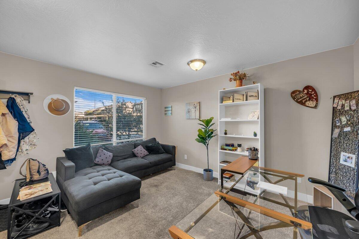 DESERT HILLS - Residential