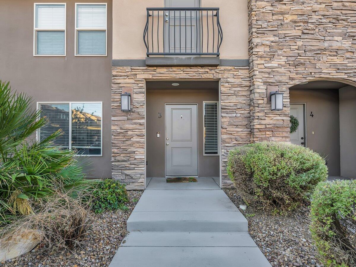 DESERT HILLS - Residential