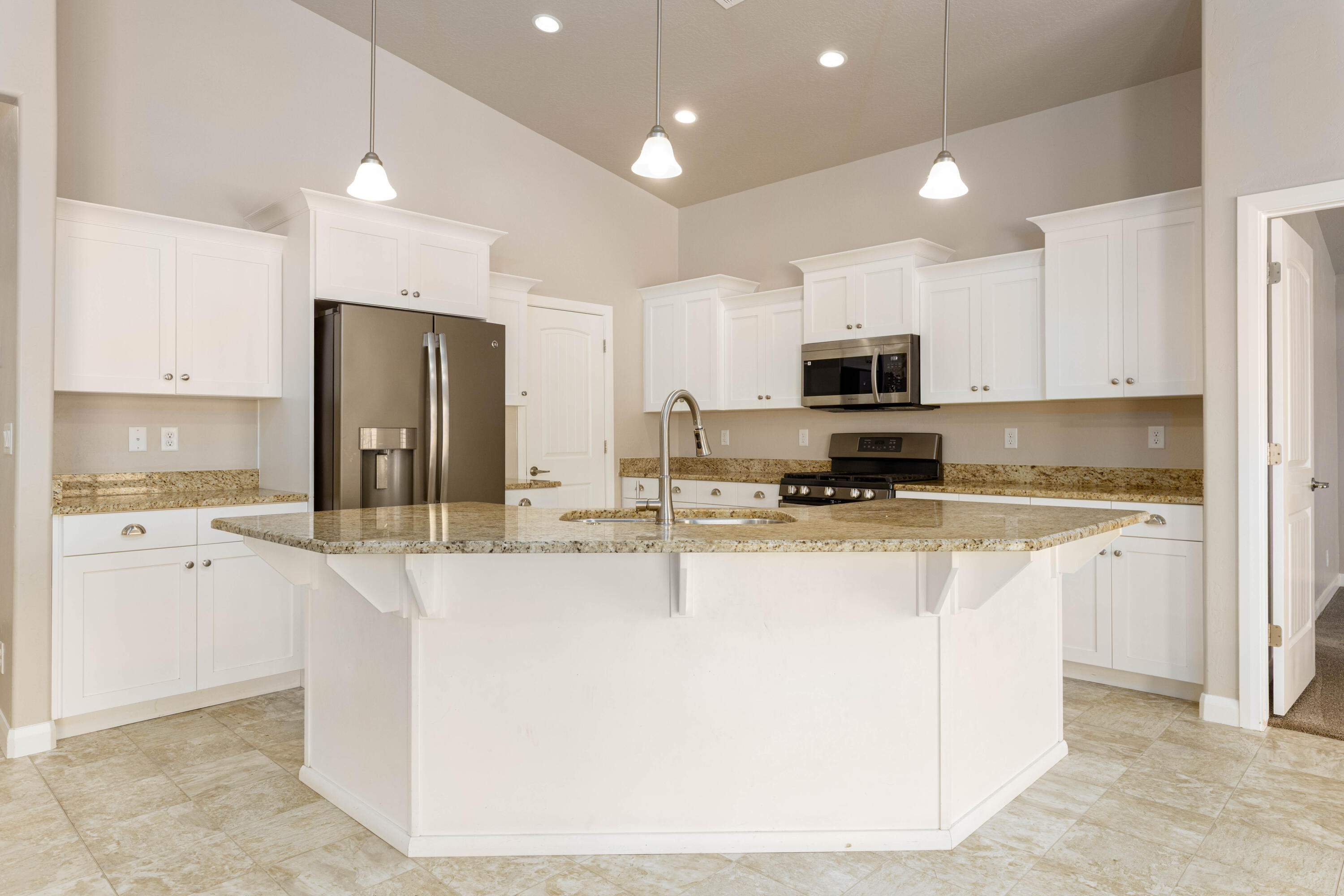 SUGAR PLUM IN THE FIELDS - Residential