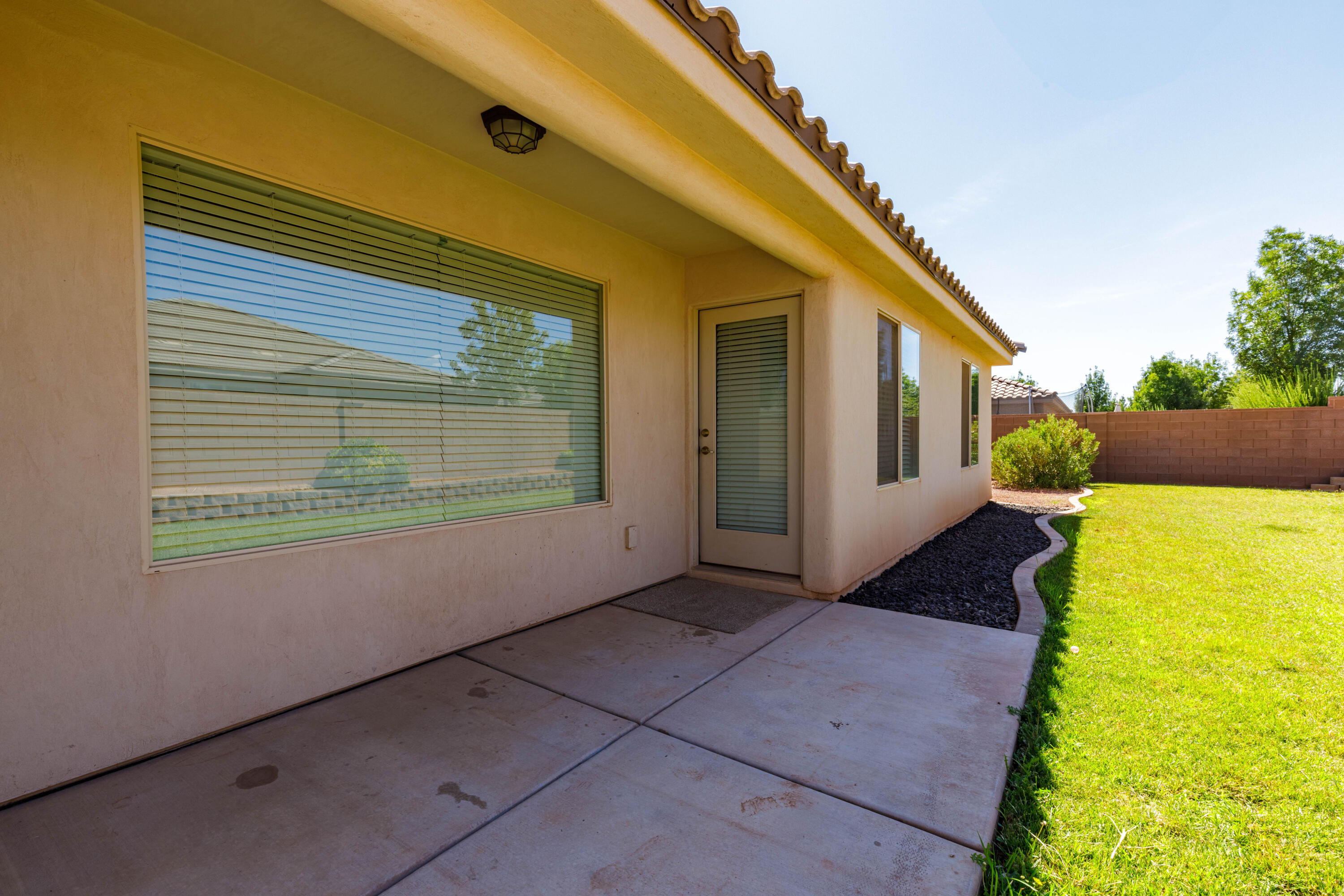 SUGAR PLUM IN THE FIELDS - Residential