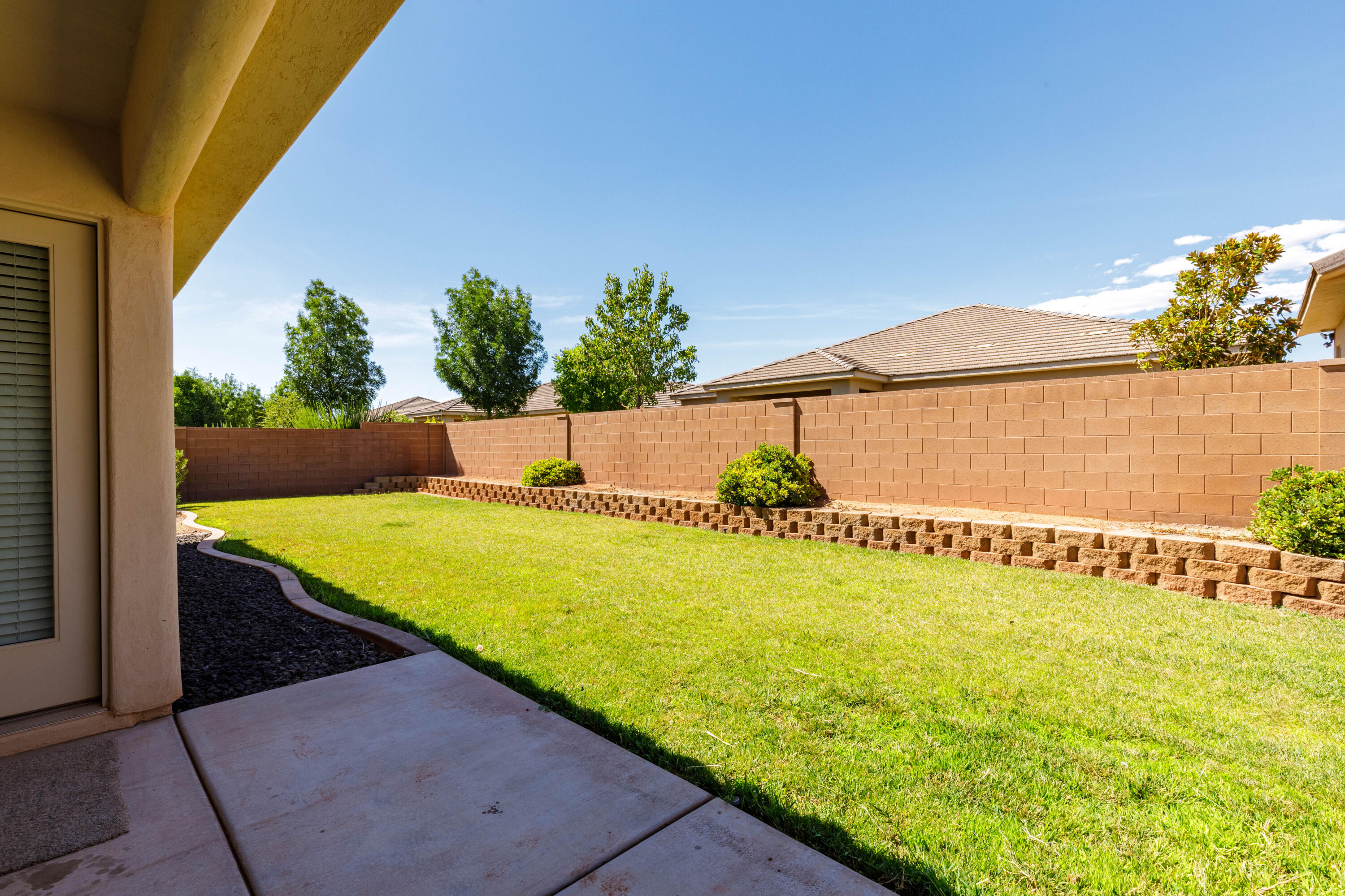 SUGAR PLUM IN THE FIELDS - Residential