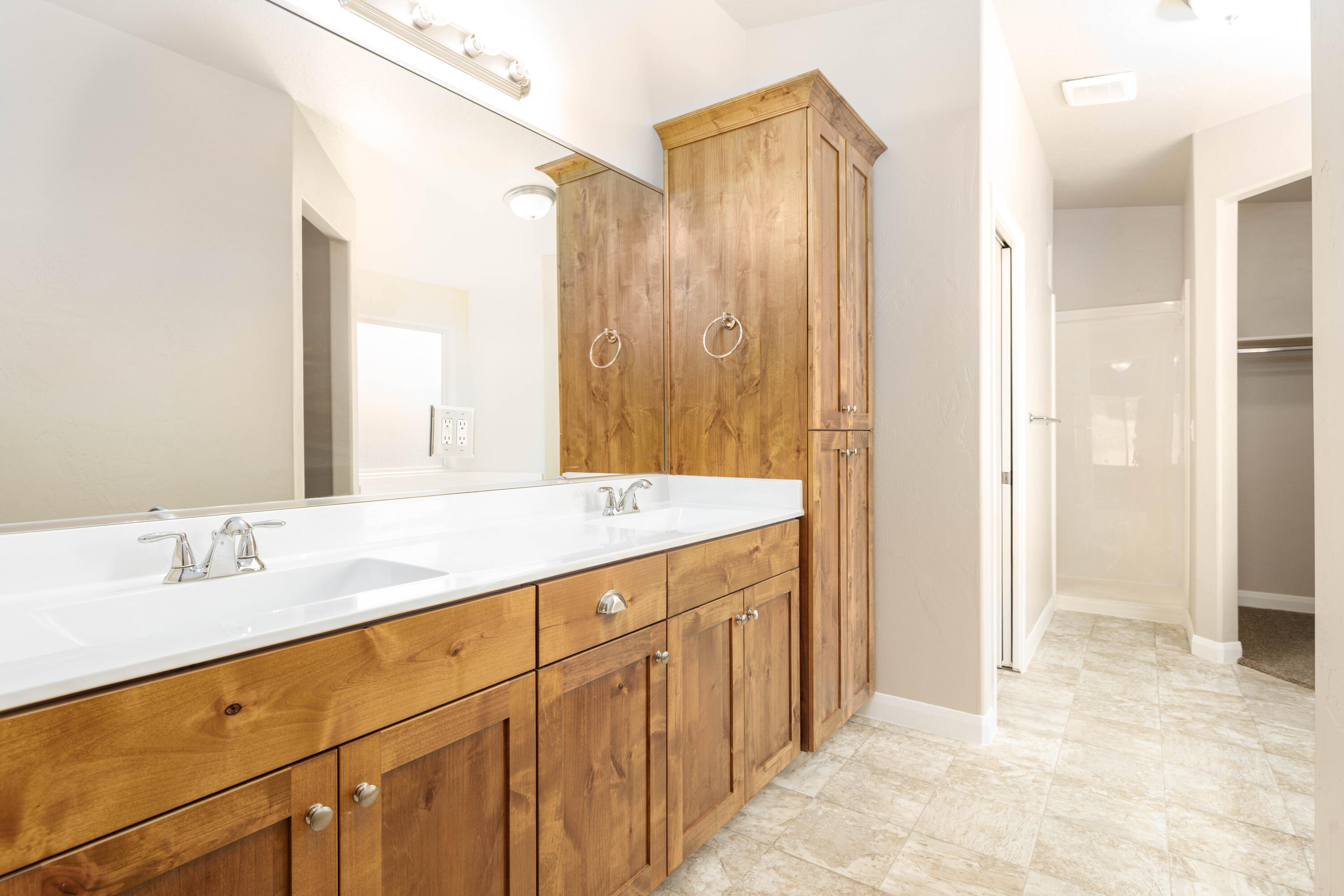 SUGAR PLUM IN THE FIELDS - Residential