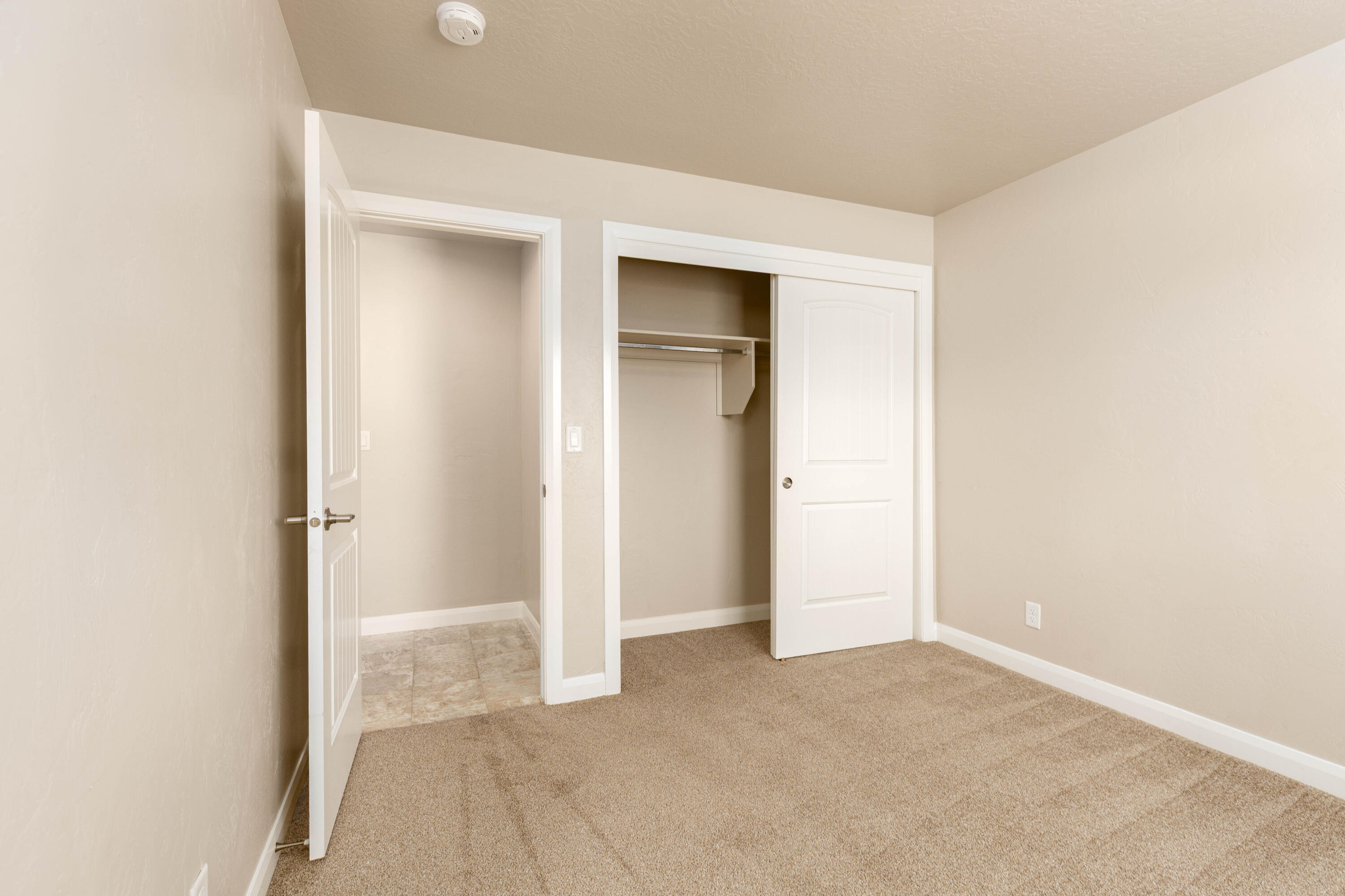 SUGAR PLUM IN THE FIELDS - Residential