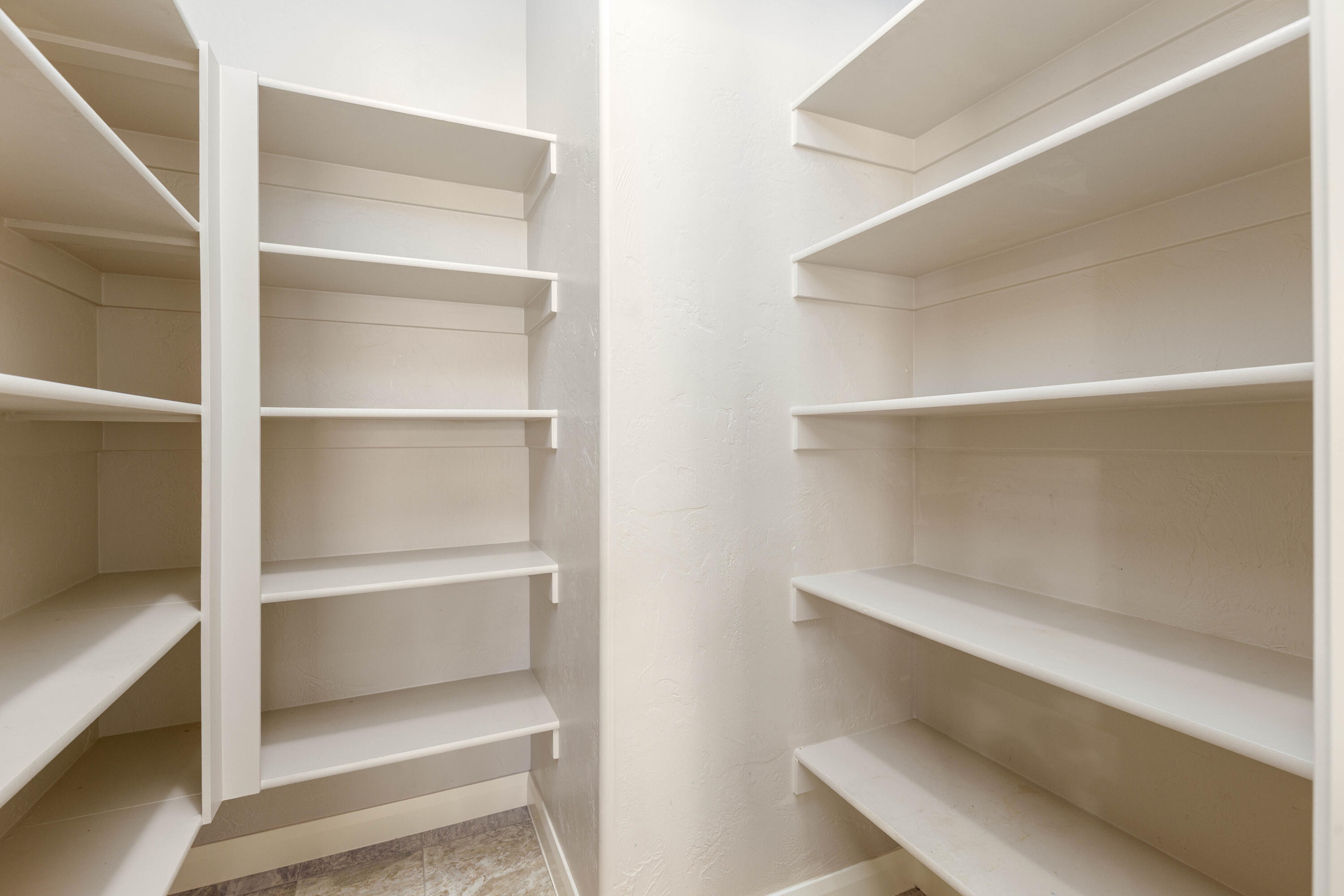 SUGAR PLUM IN THE FIELDS - Residential