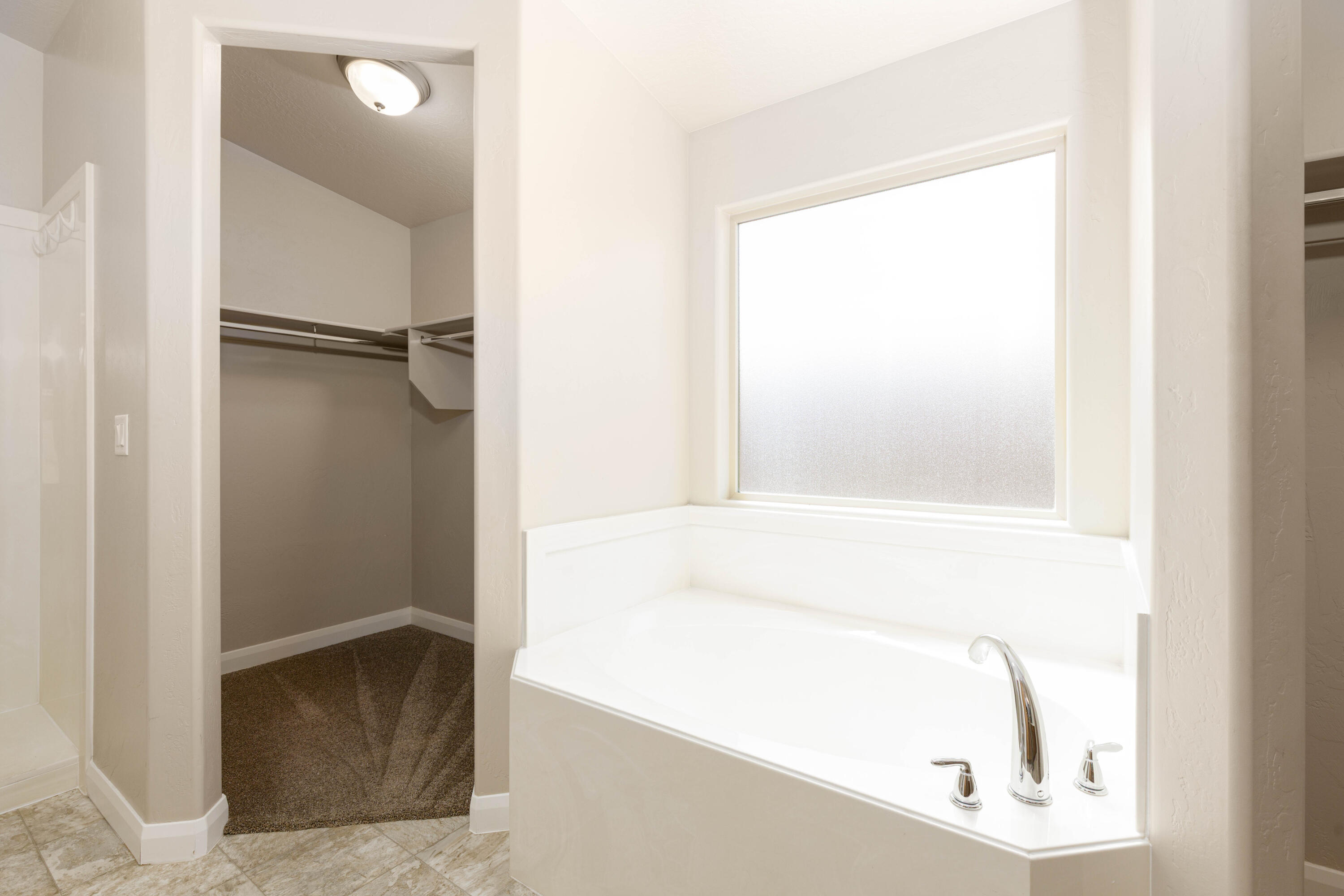 SUGAR PLUM IN THE FIELDS - Residential