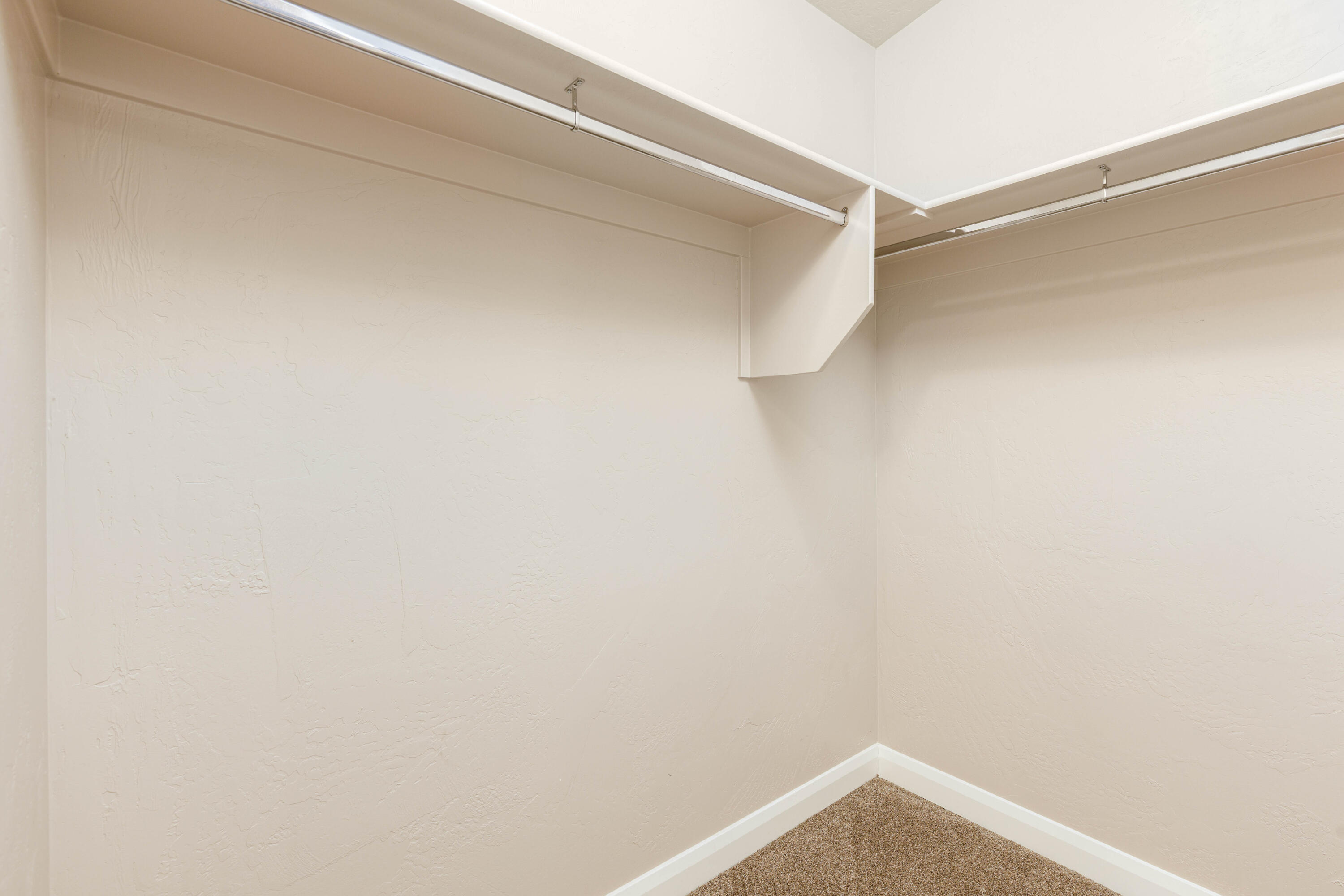 SUGAR PLUM IN THE FIELDS - Residential