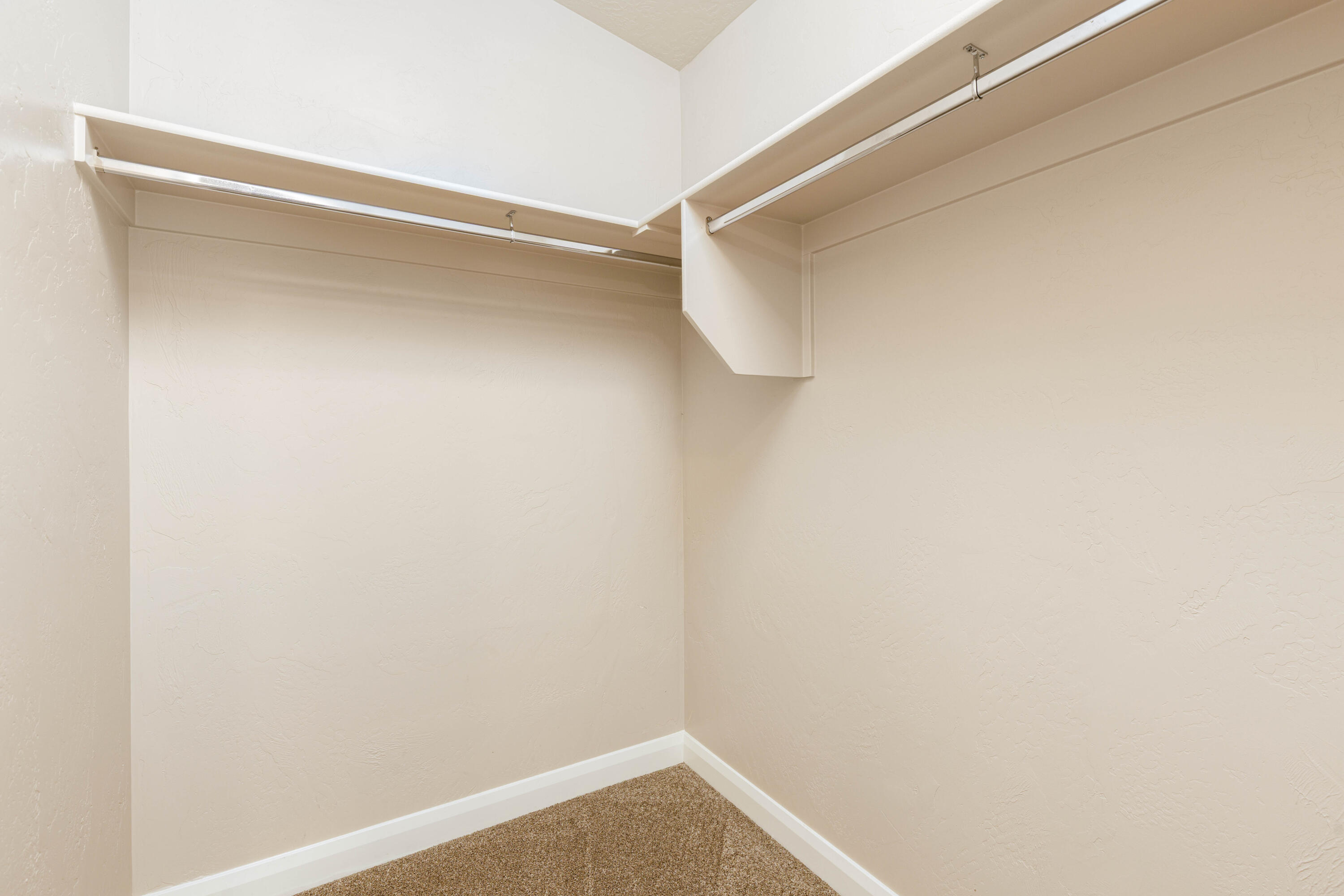 SUGAR PLUM IN THE FIELDS - Residential