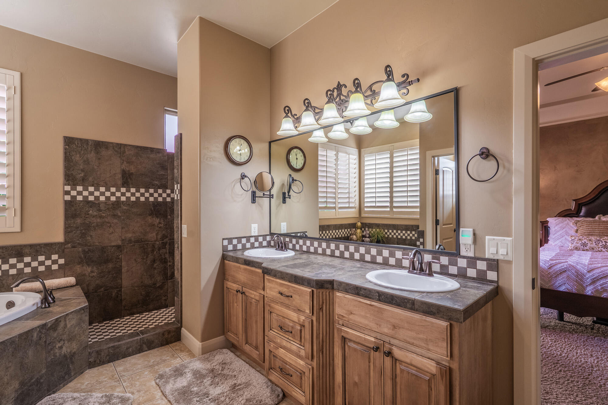 SILVERSTONE AT GREEN SPRINGS - Residential