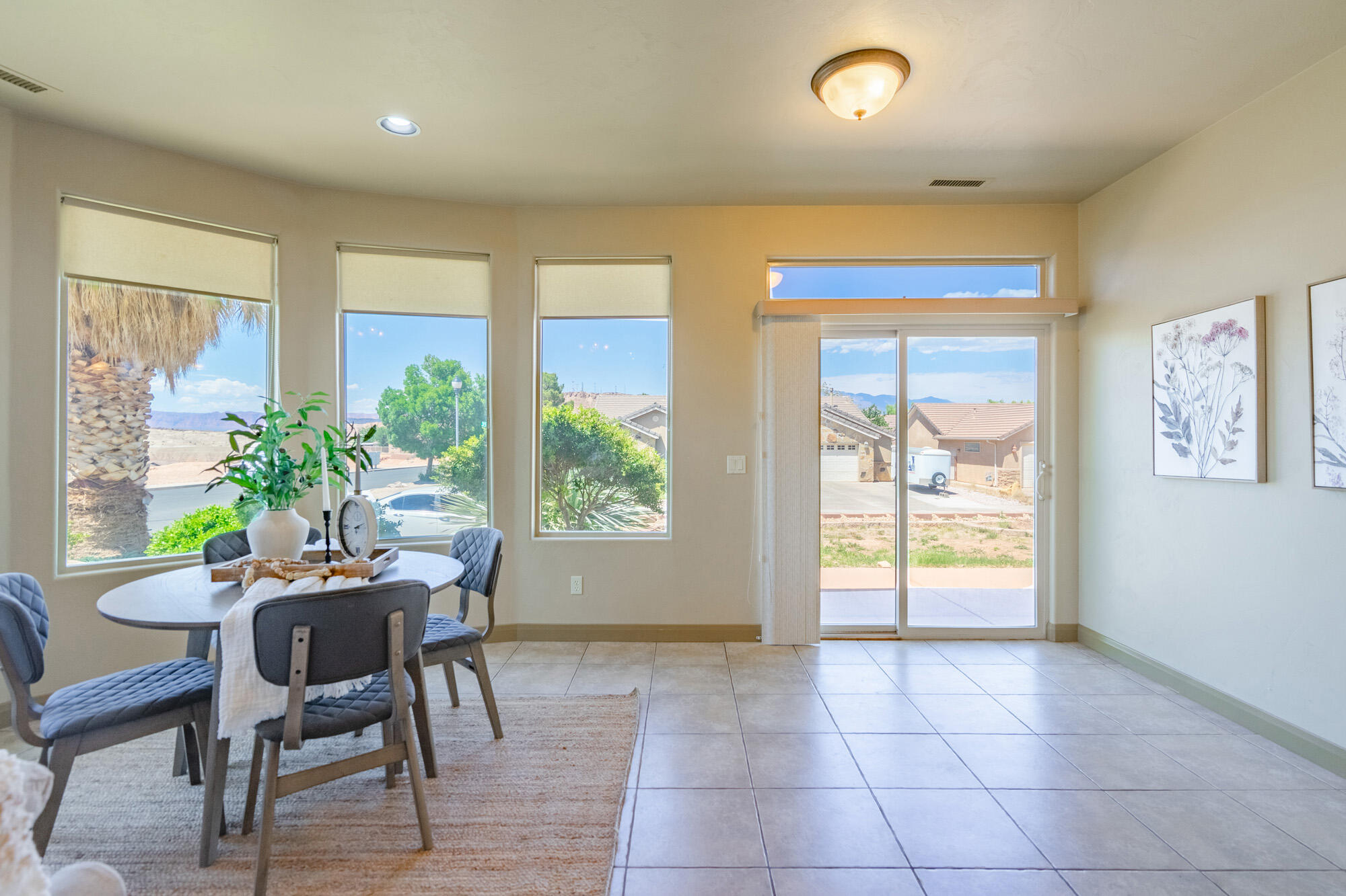 DESERT HILLS - Residential