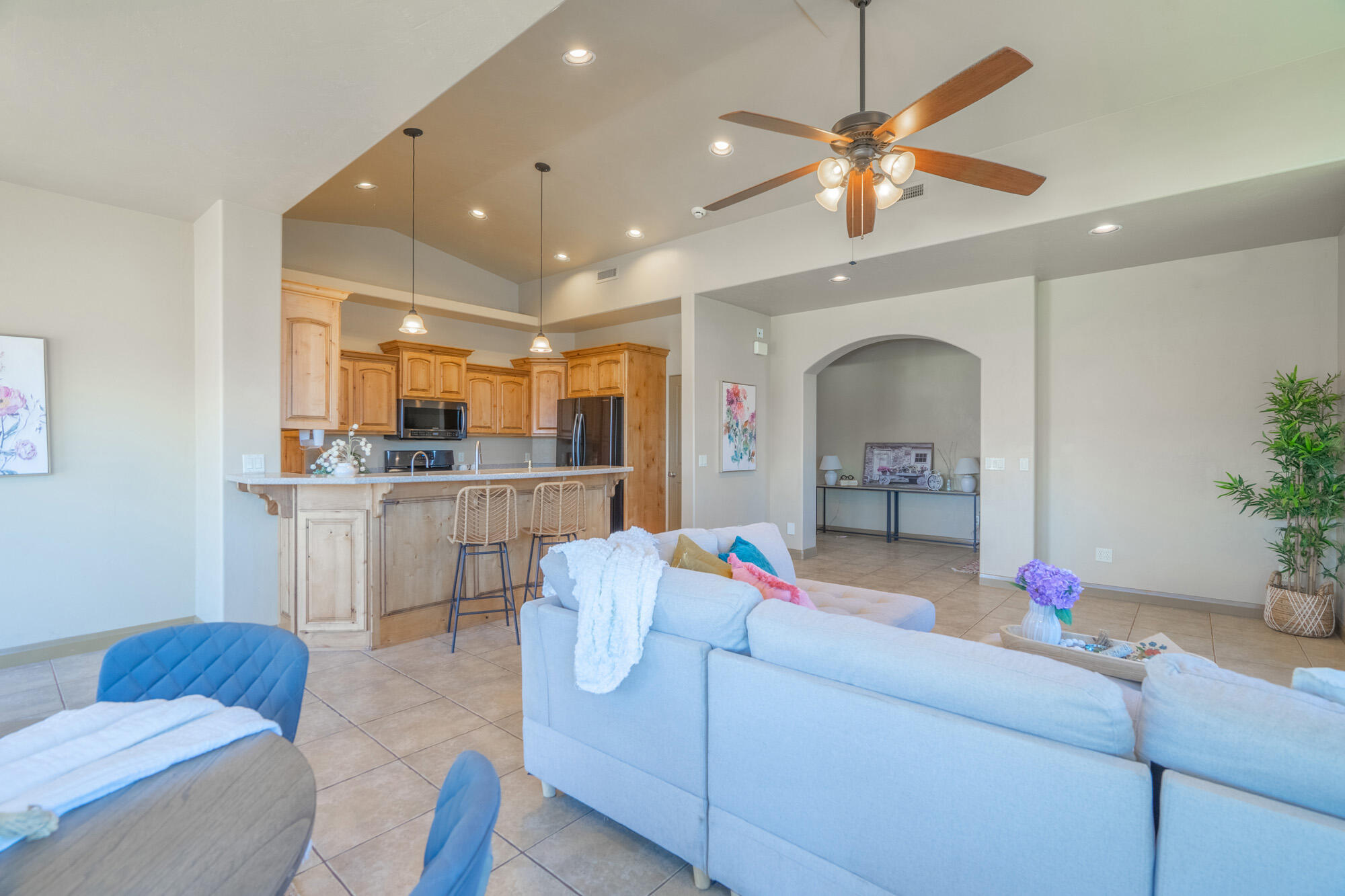 DESERT HILLS - Residential