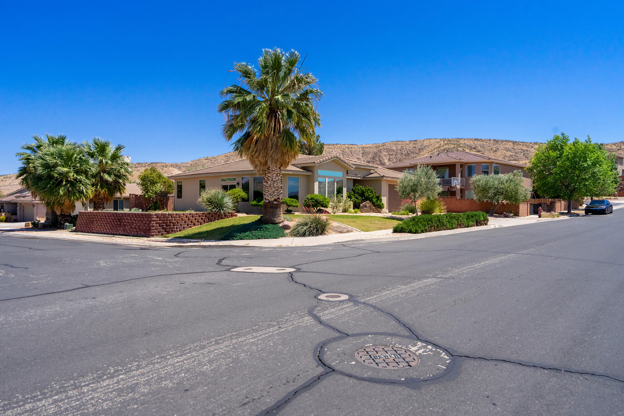 DESERT HILLS - Residential