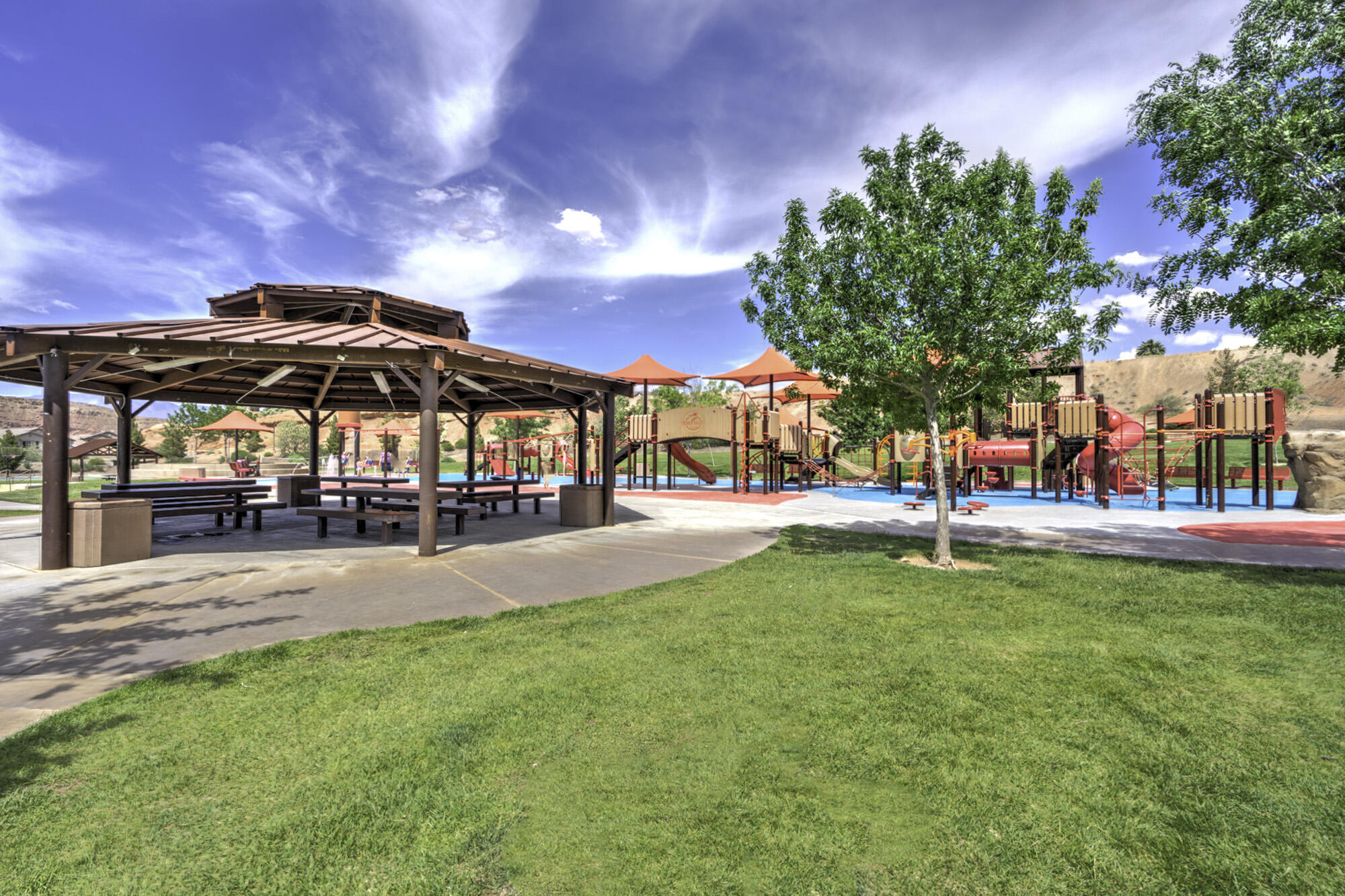 DESERT HILLS - Residential