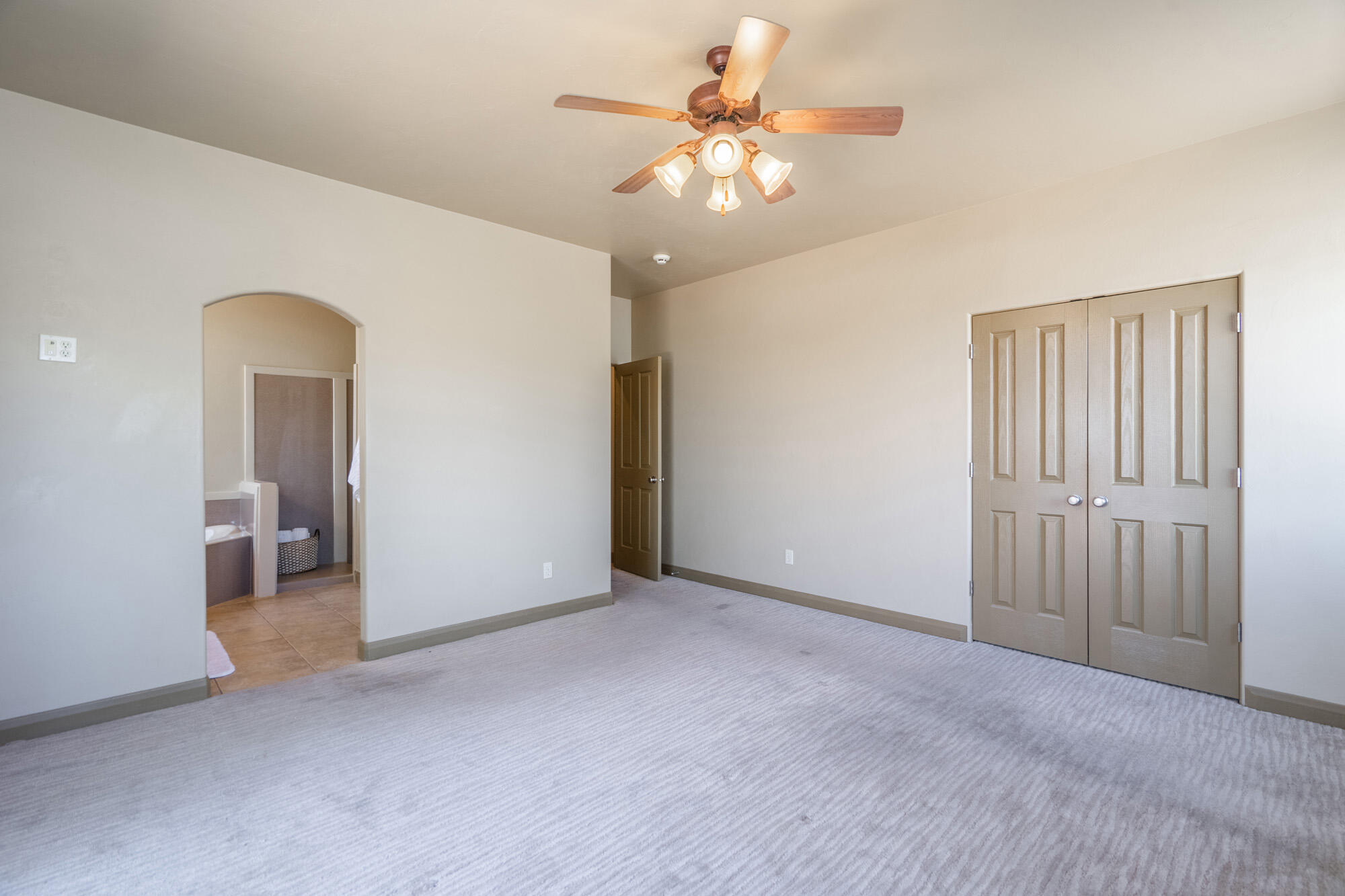 DESERT HILLS - Residential