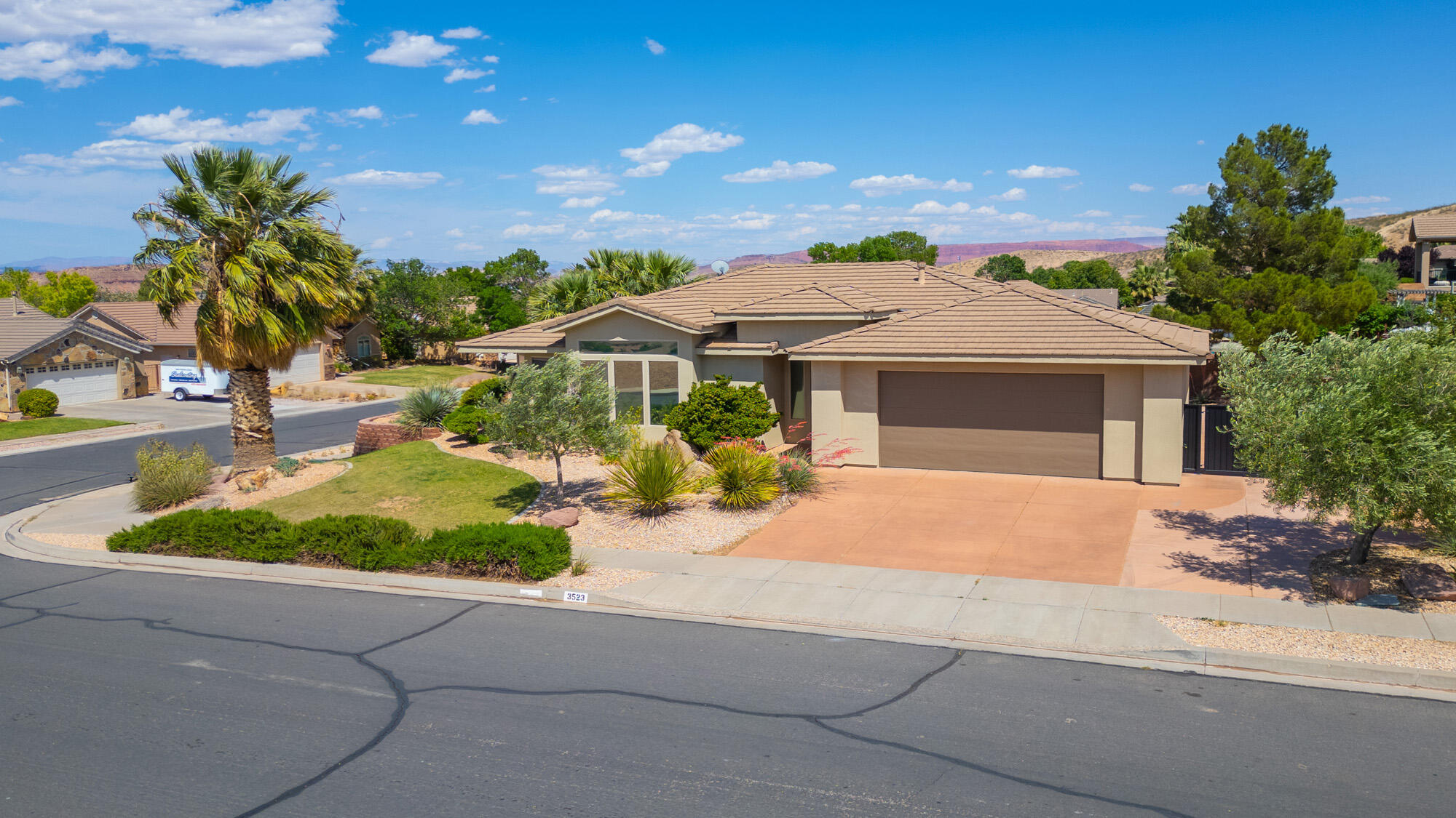DESERT HILLS - Residential