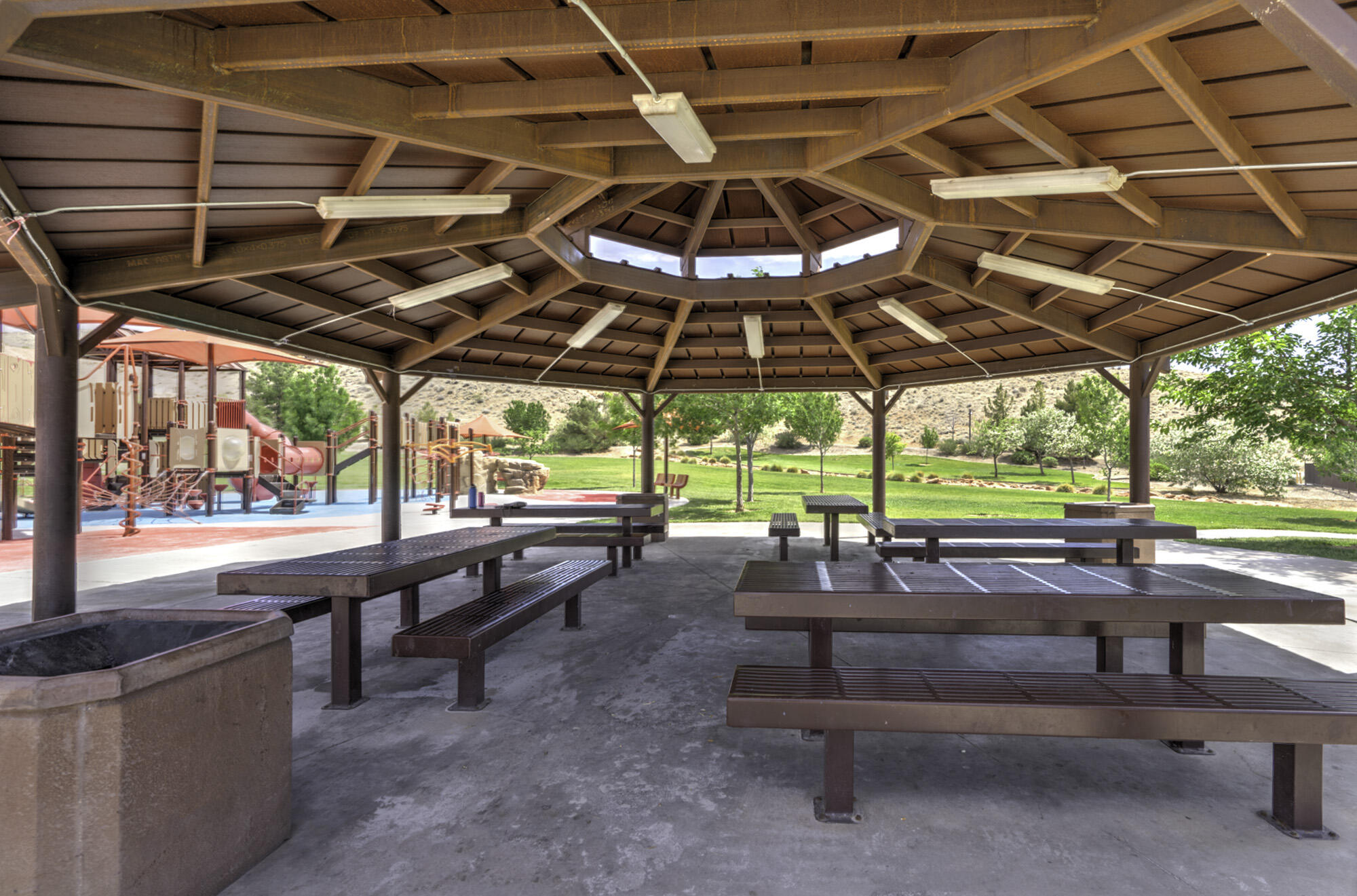 DESERT HILLS - Residential