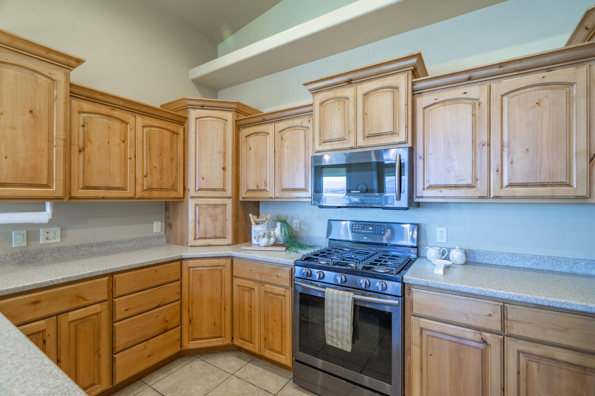DESERT HILLS - Residential
