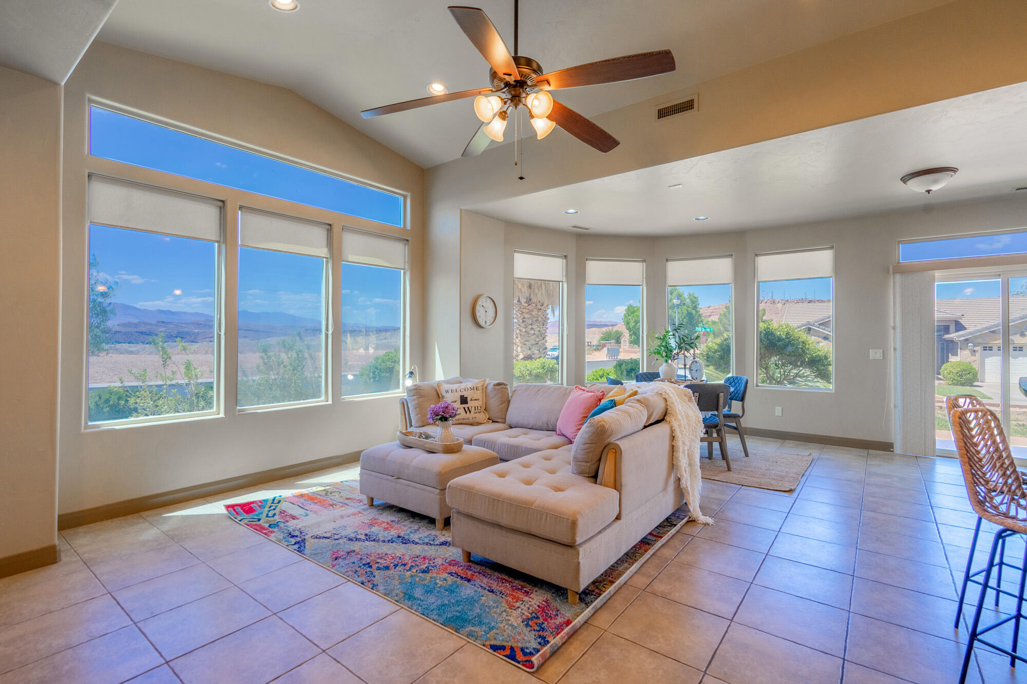 DESERT HILLS - Residential