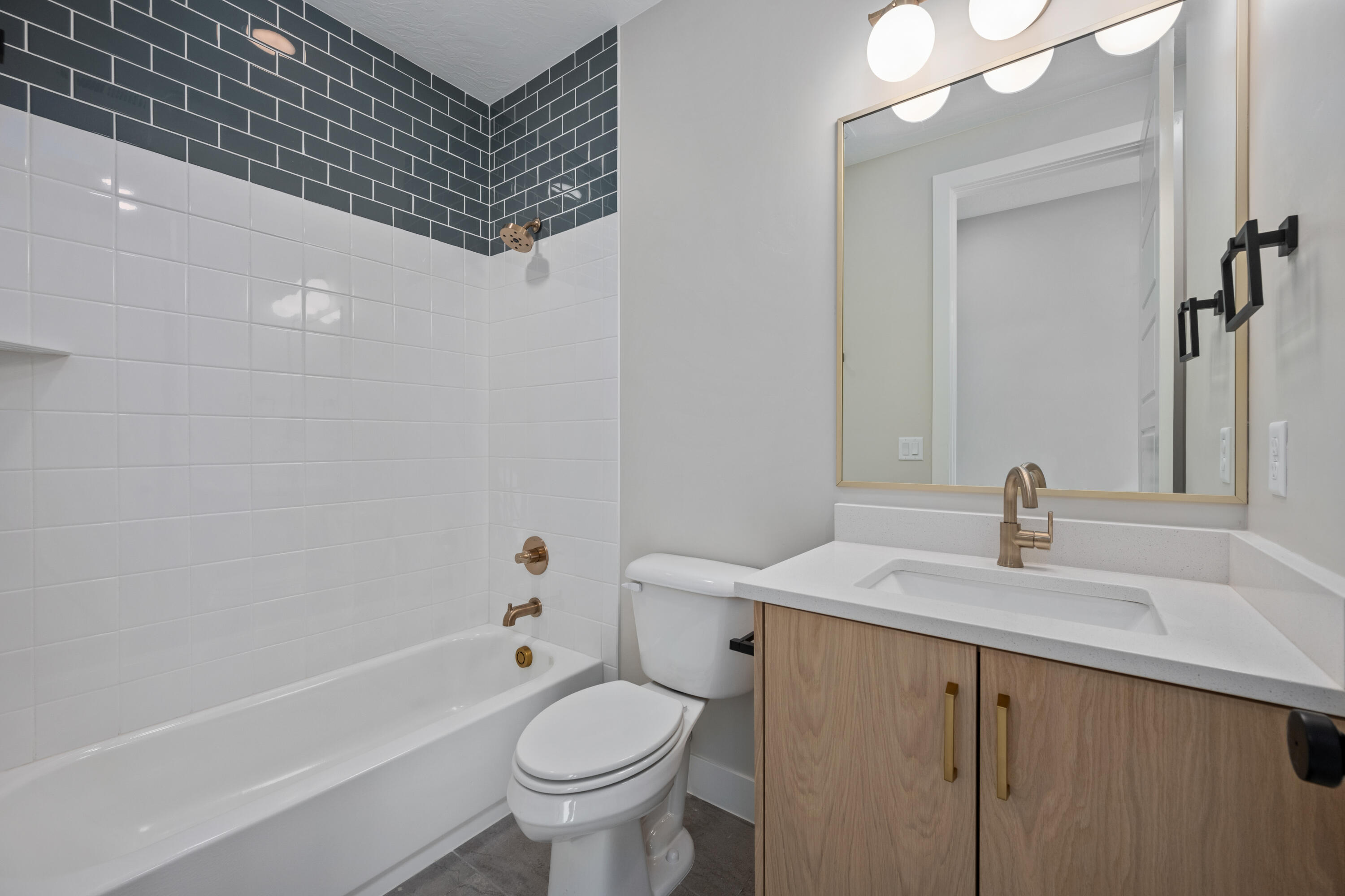 DESERT COLOR RESORT - Residential