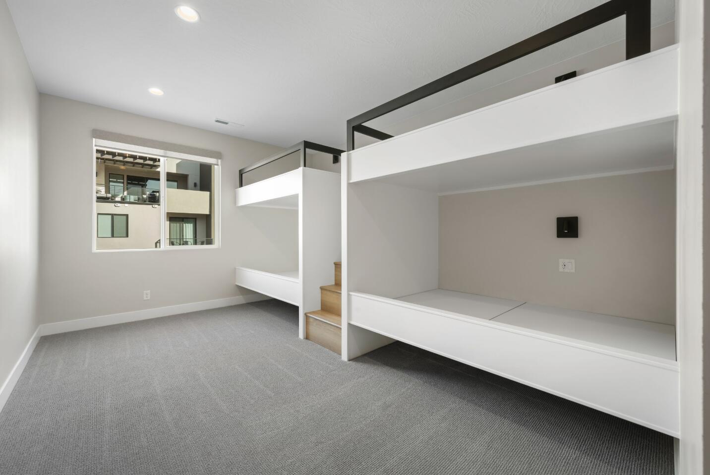 DESERT COLOR RESORT - Residential