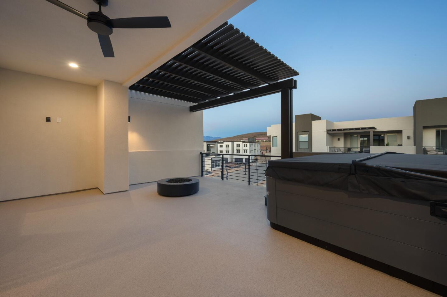 DESERT COLOR RESORT - Residential