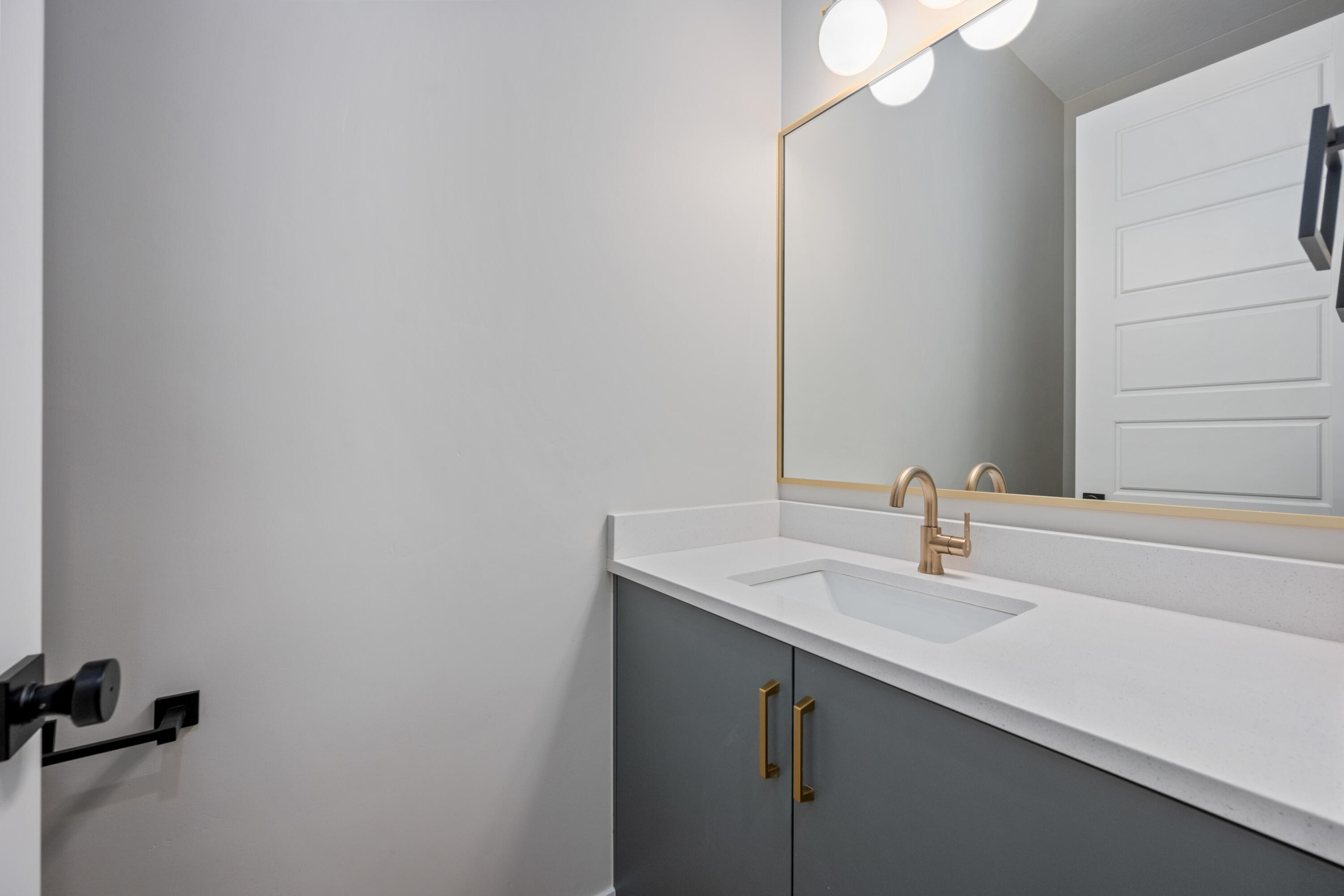 DESERT COLOR RESORT - Residential