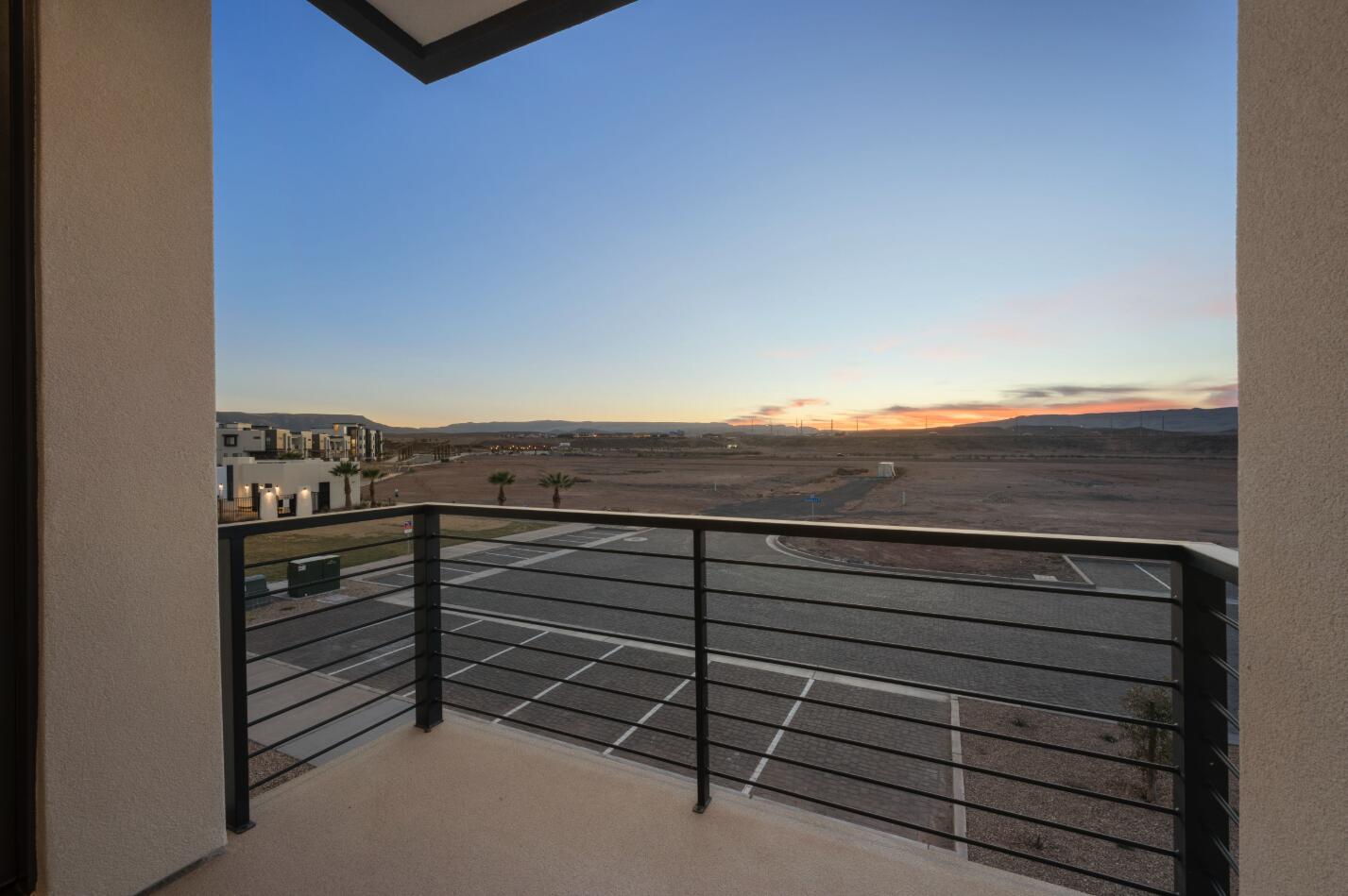 DESERT COLOR RESORT - Residential