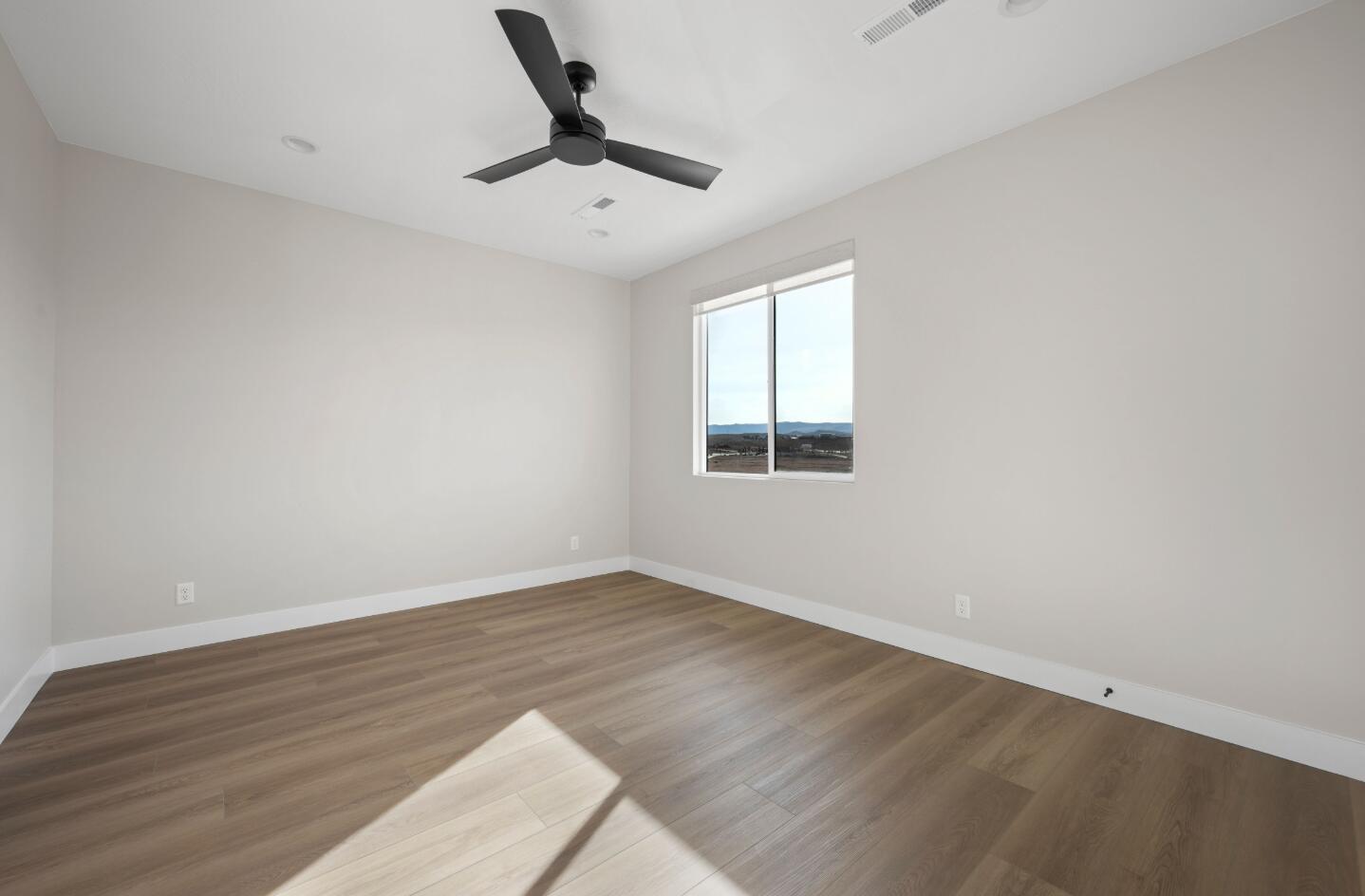 DESERT COLOR RESORT - Residential