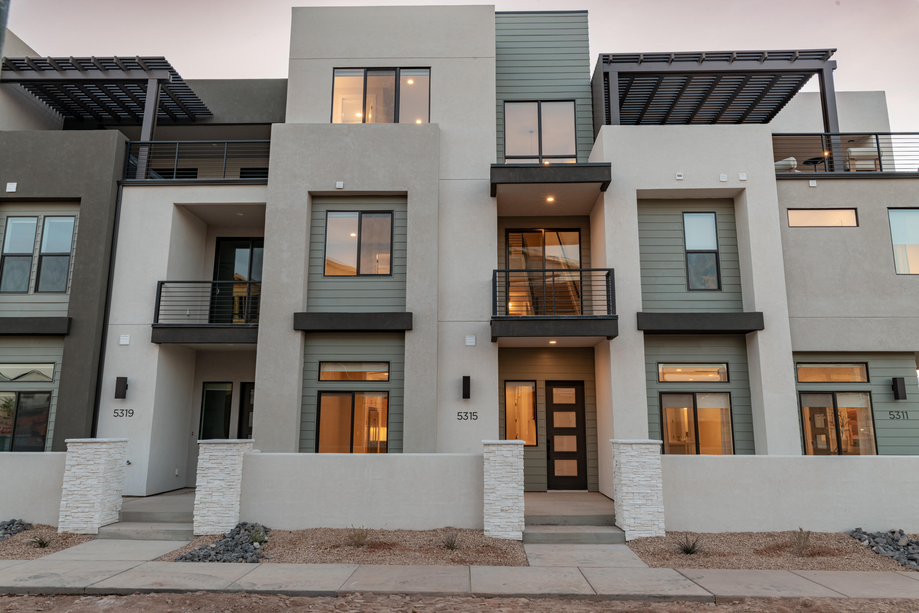 DESERT COLOR RESORT - Residential