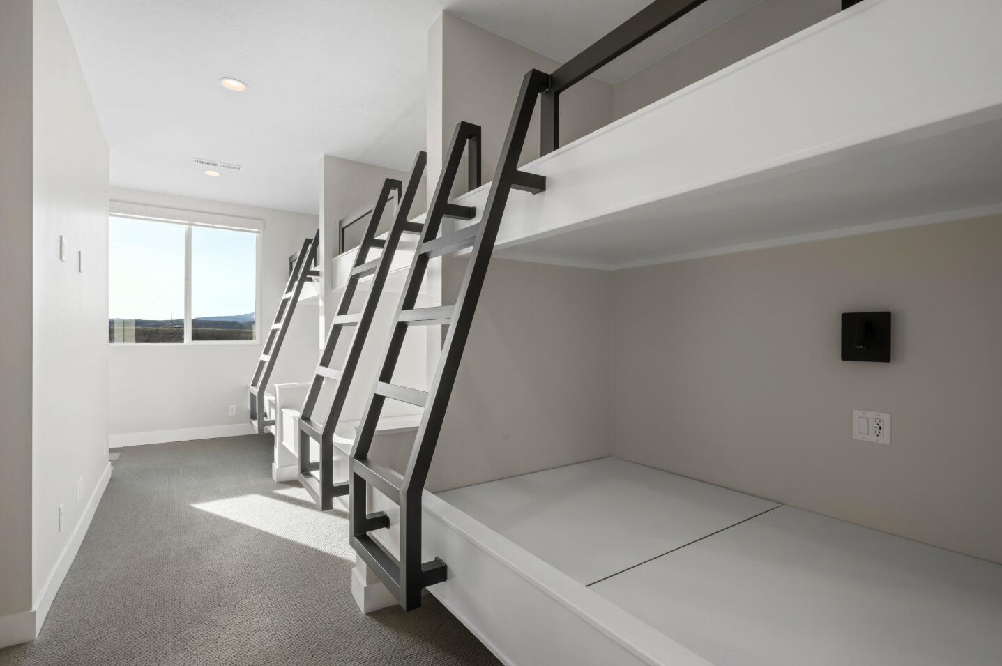 DESERT COLOR RESORT - Residential