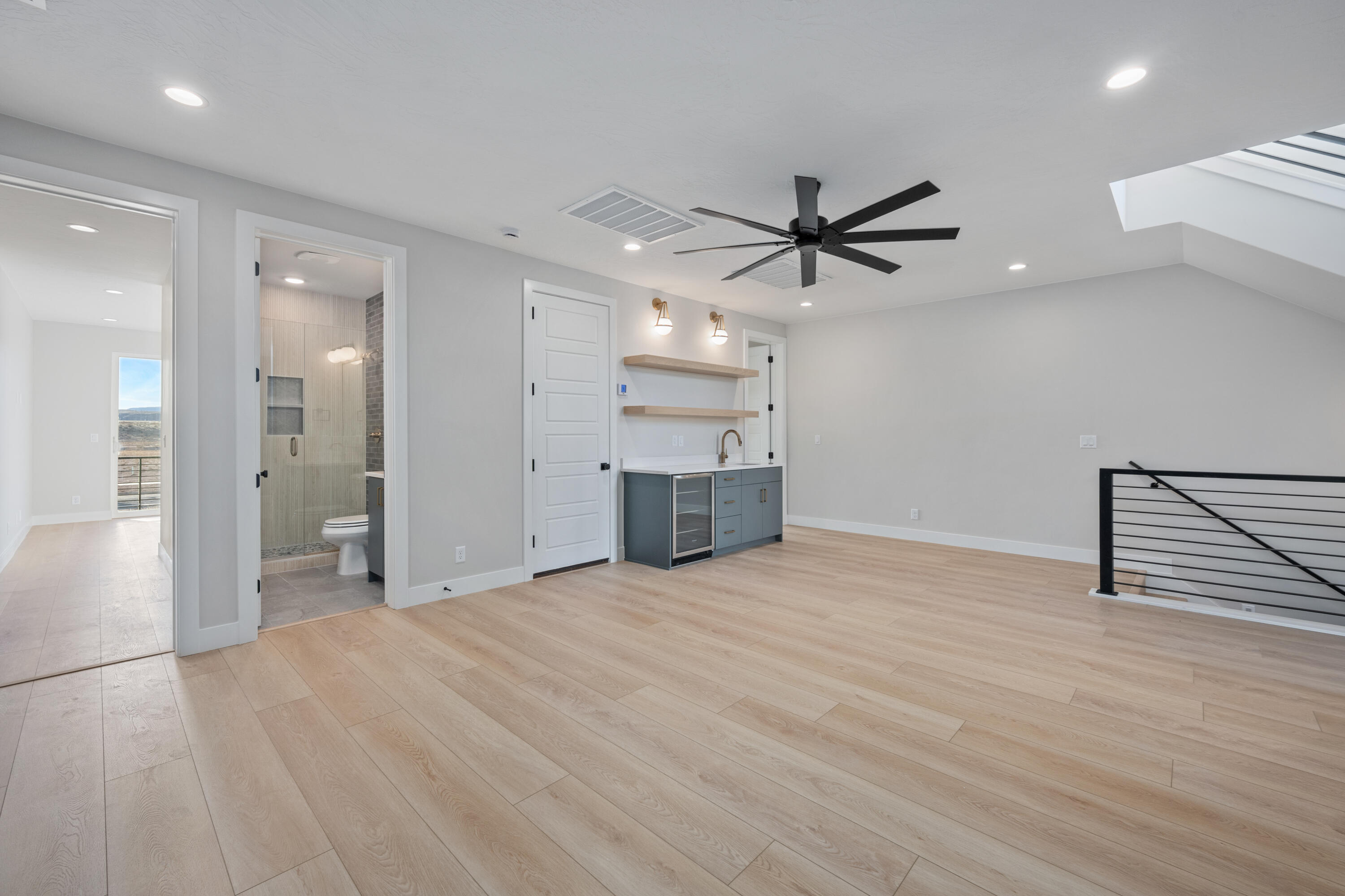 DESERT COLOR RESORT - Residential