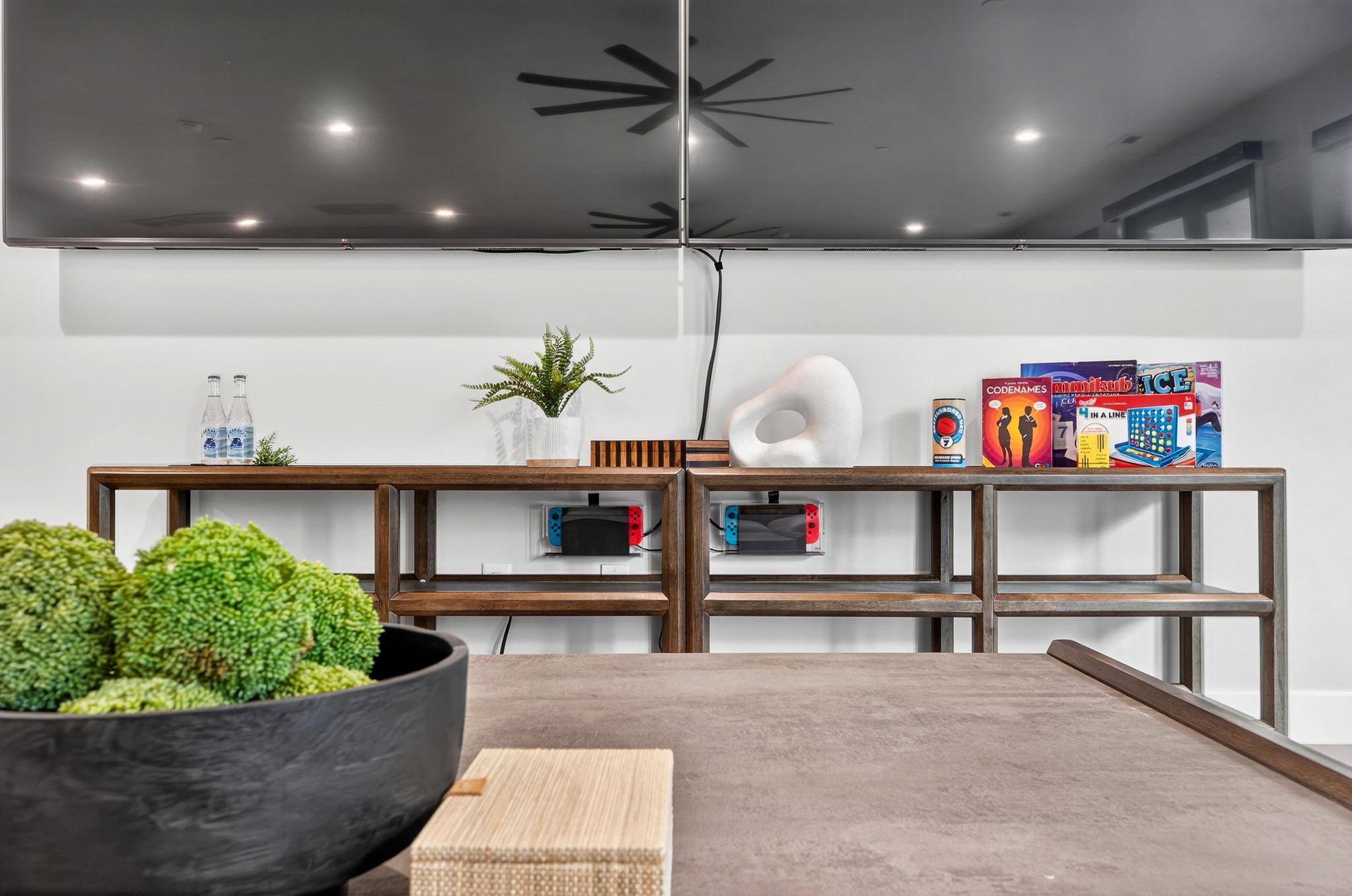 PECAN VALLEY - Residential Income