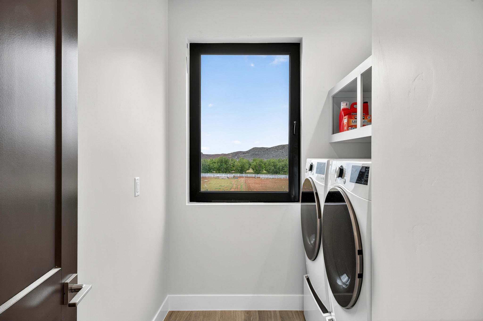 PECAN VALLEY - Residential Income