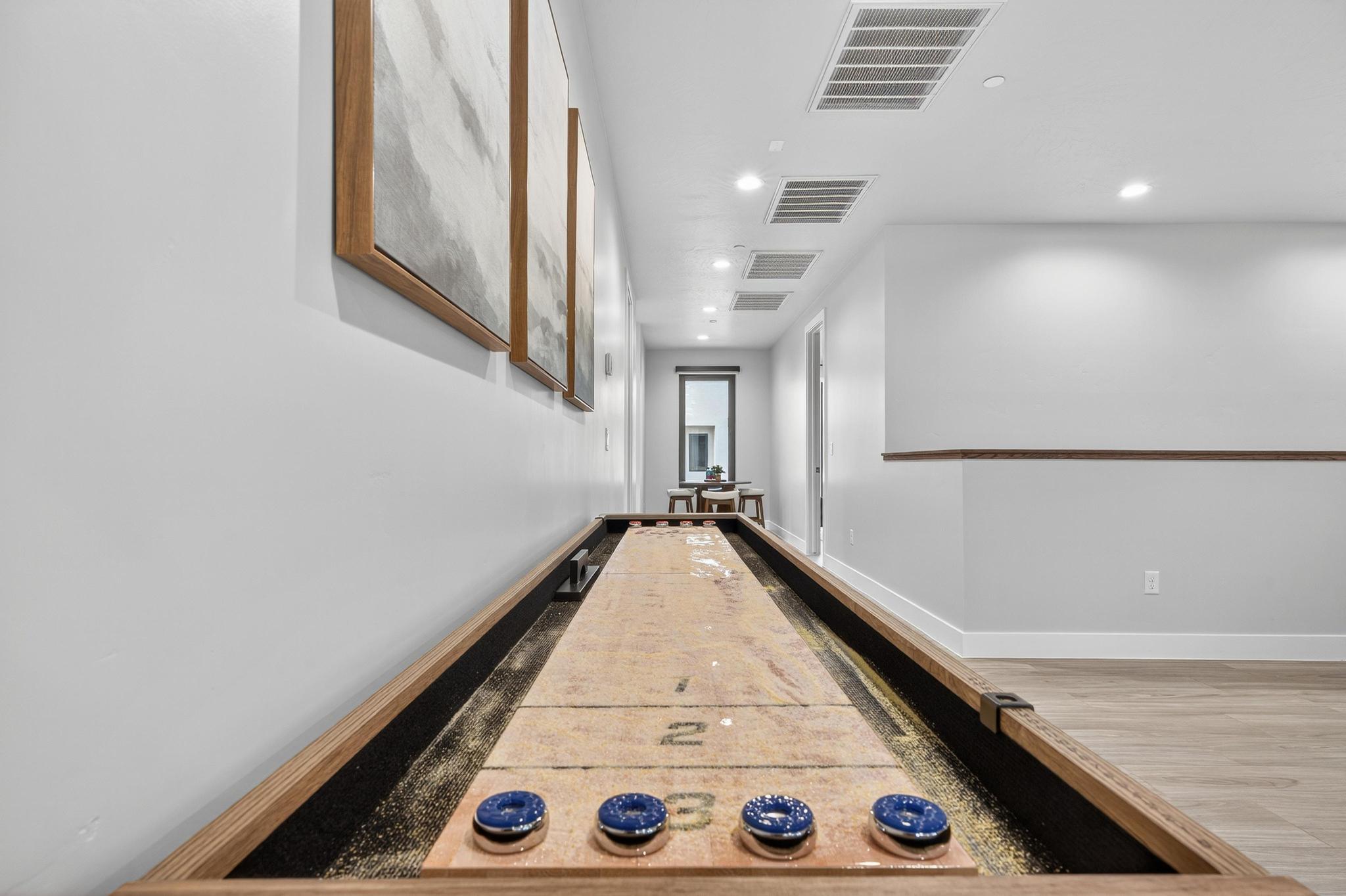 PECAN VALLEY - Residential Income