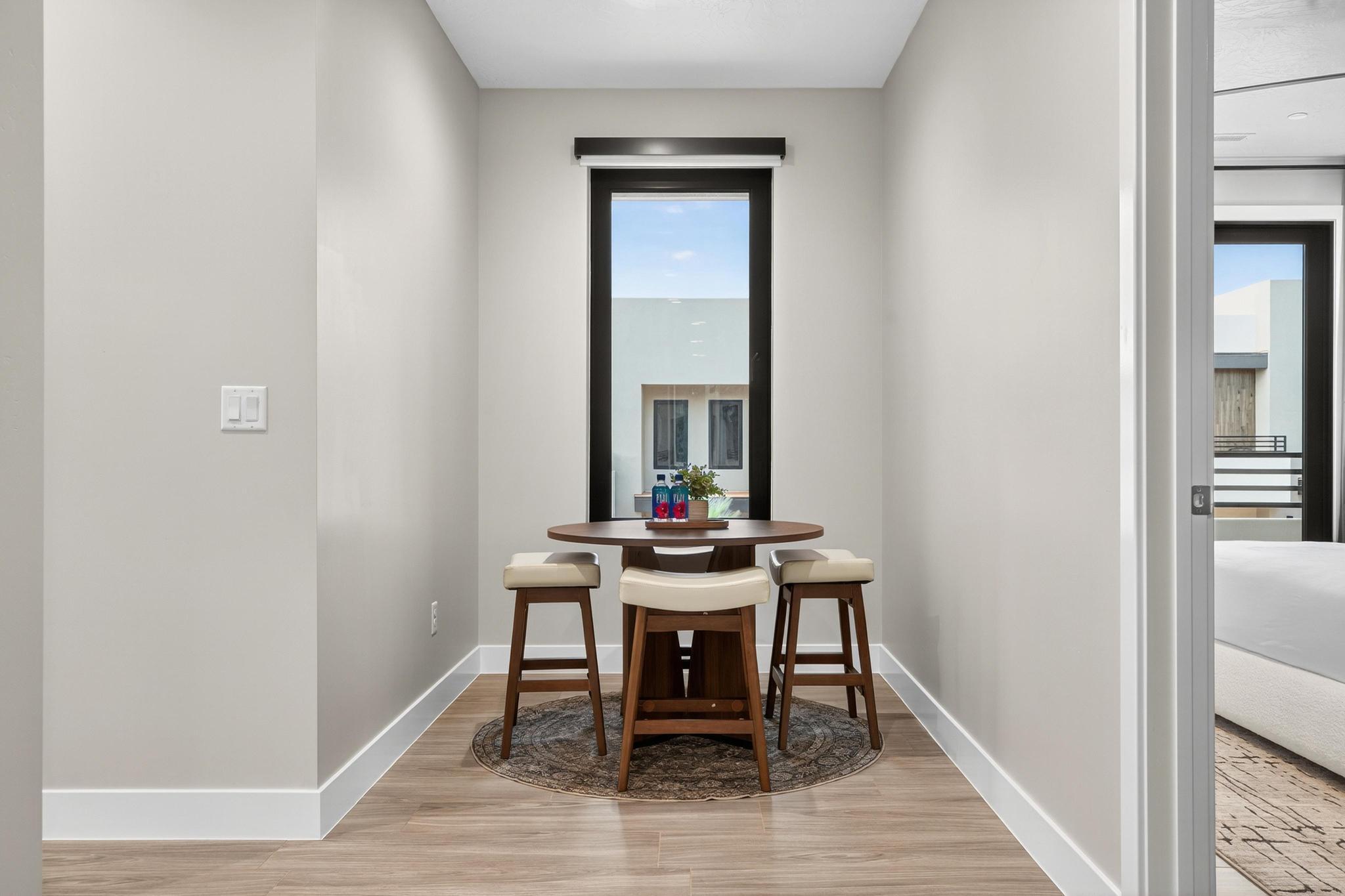 PECAN VALLEY - Residential Income