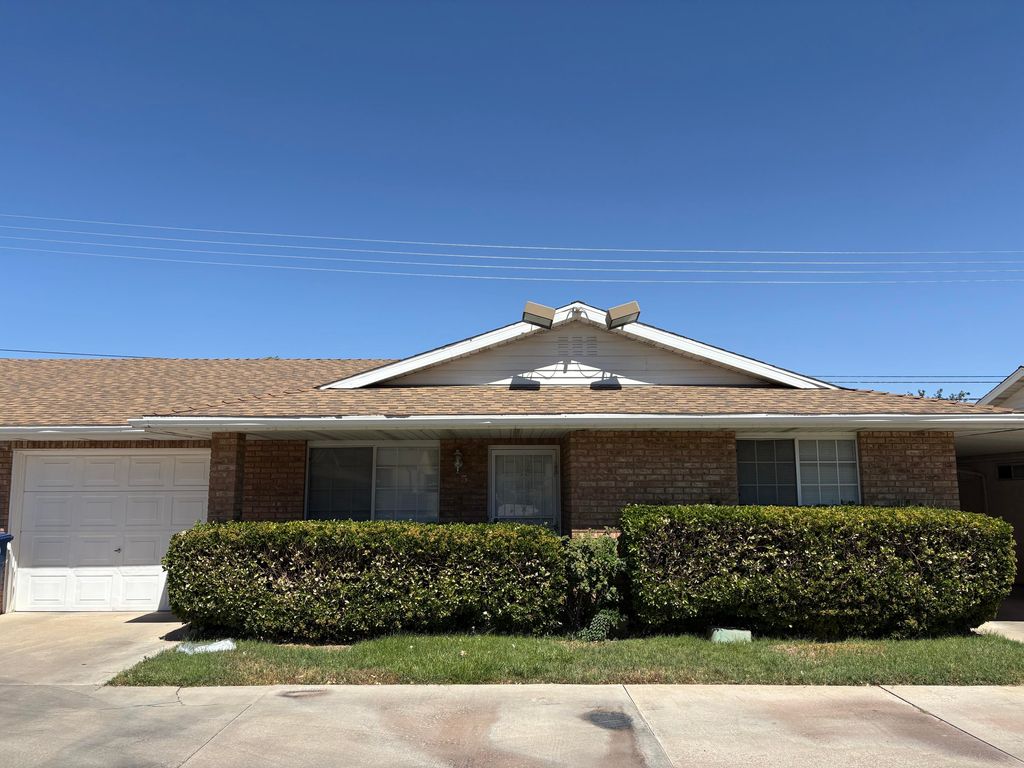 Photo of 345 S 200 W 5 #5, Saint George, UT 84770 (MLS # 26-274076)