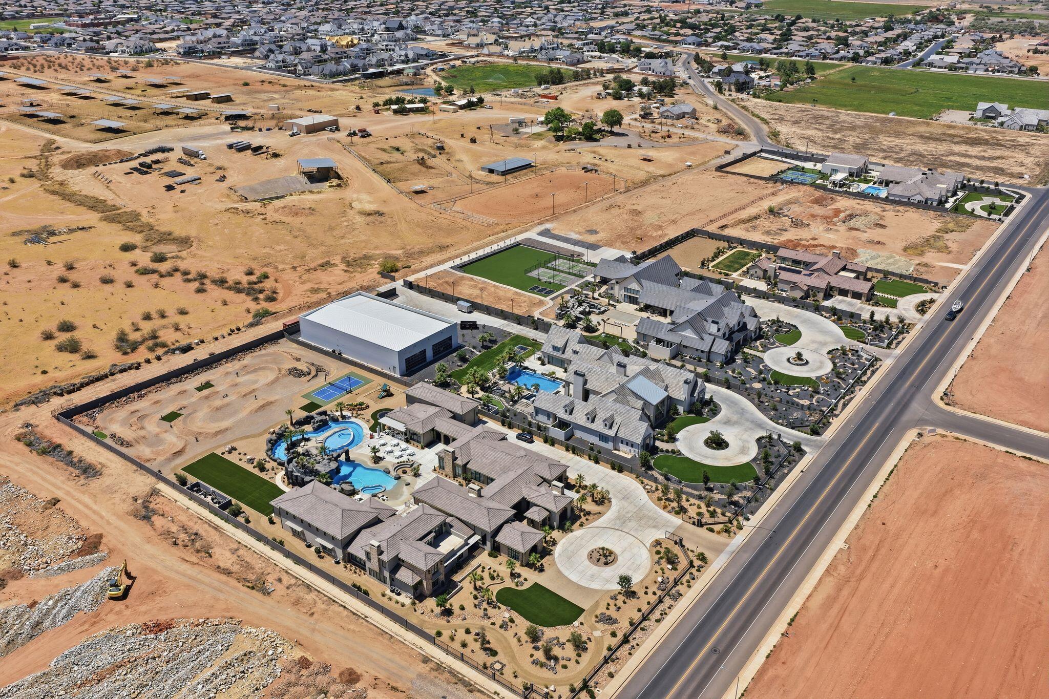 BRECKENRIDGE ESTATES - Residential