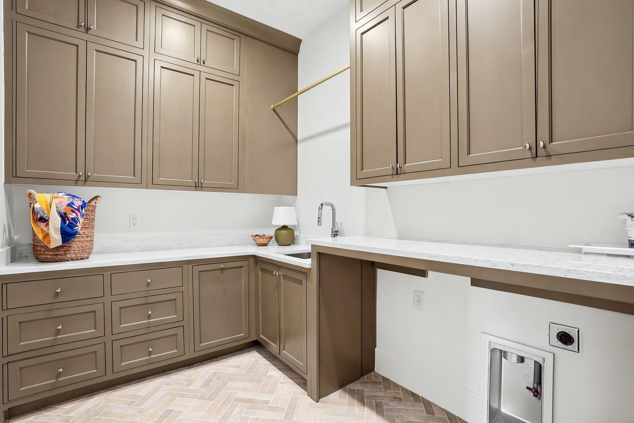 BRECKENRIDGE ESTATES - Residential