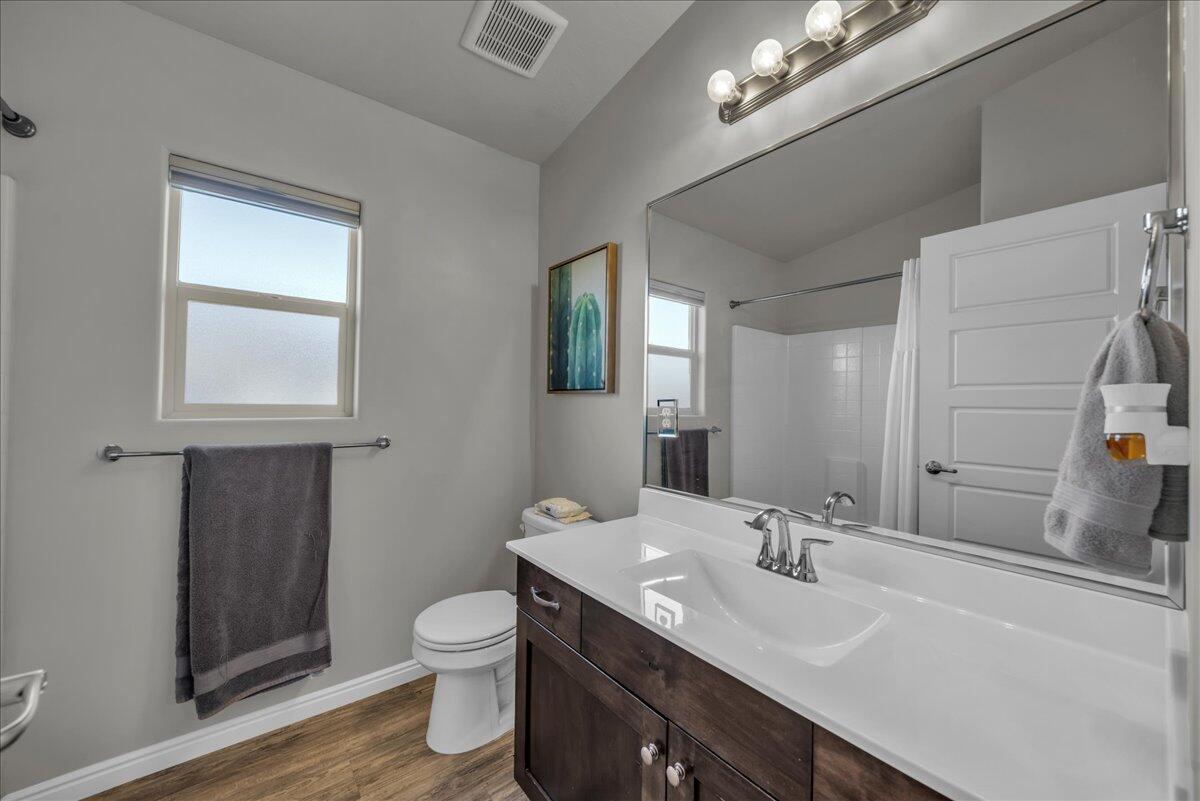 SUGAR PLUM IN THE FIELDS - Residential