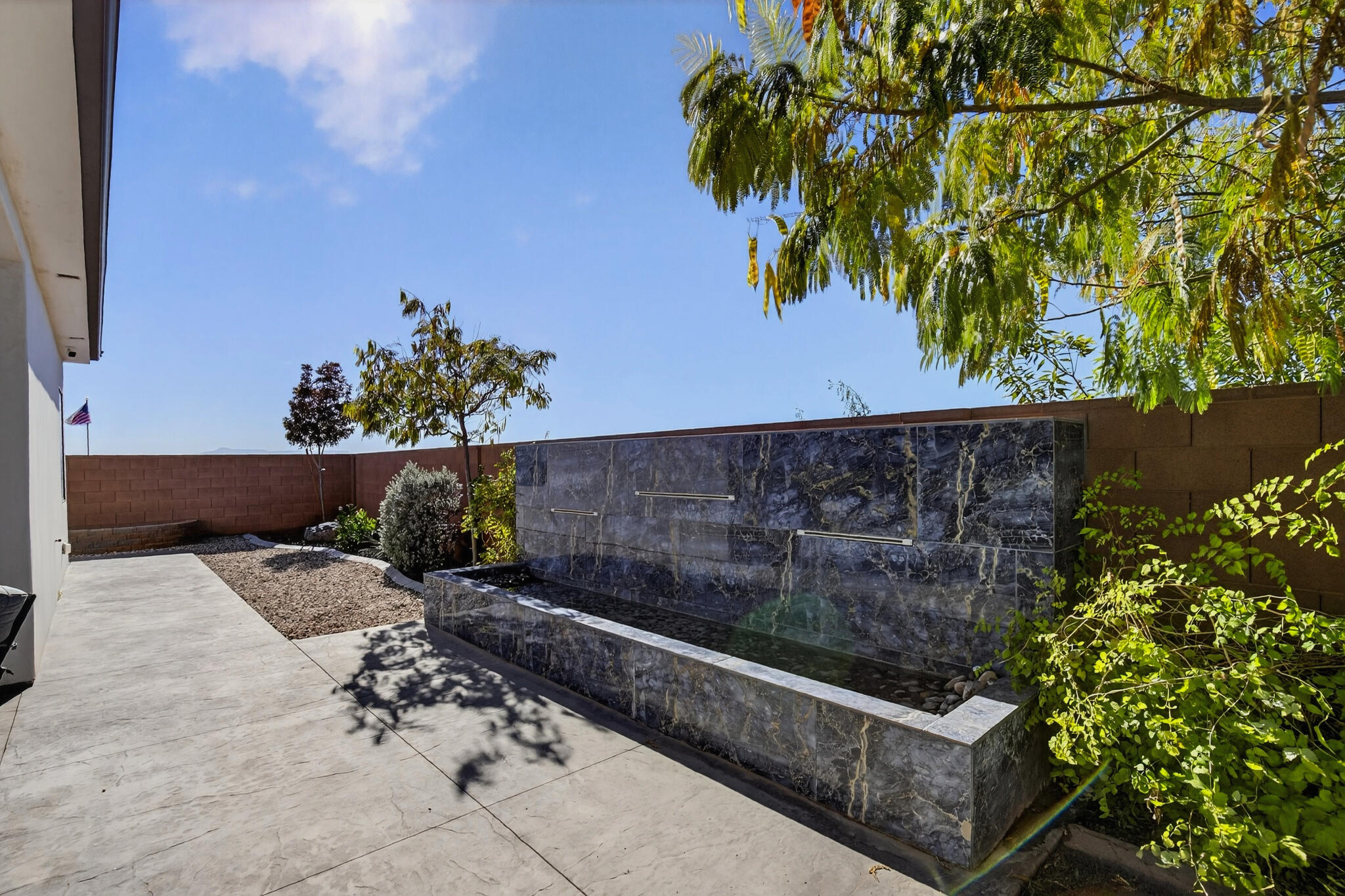 WASHINGTON VISTA - Residential