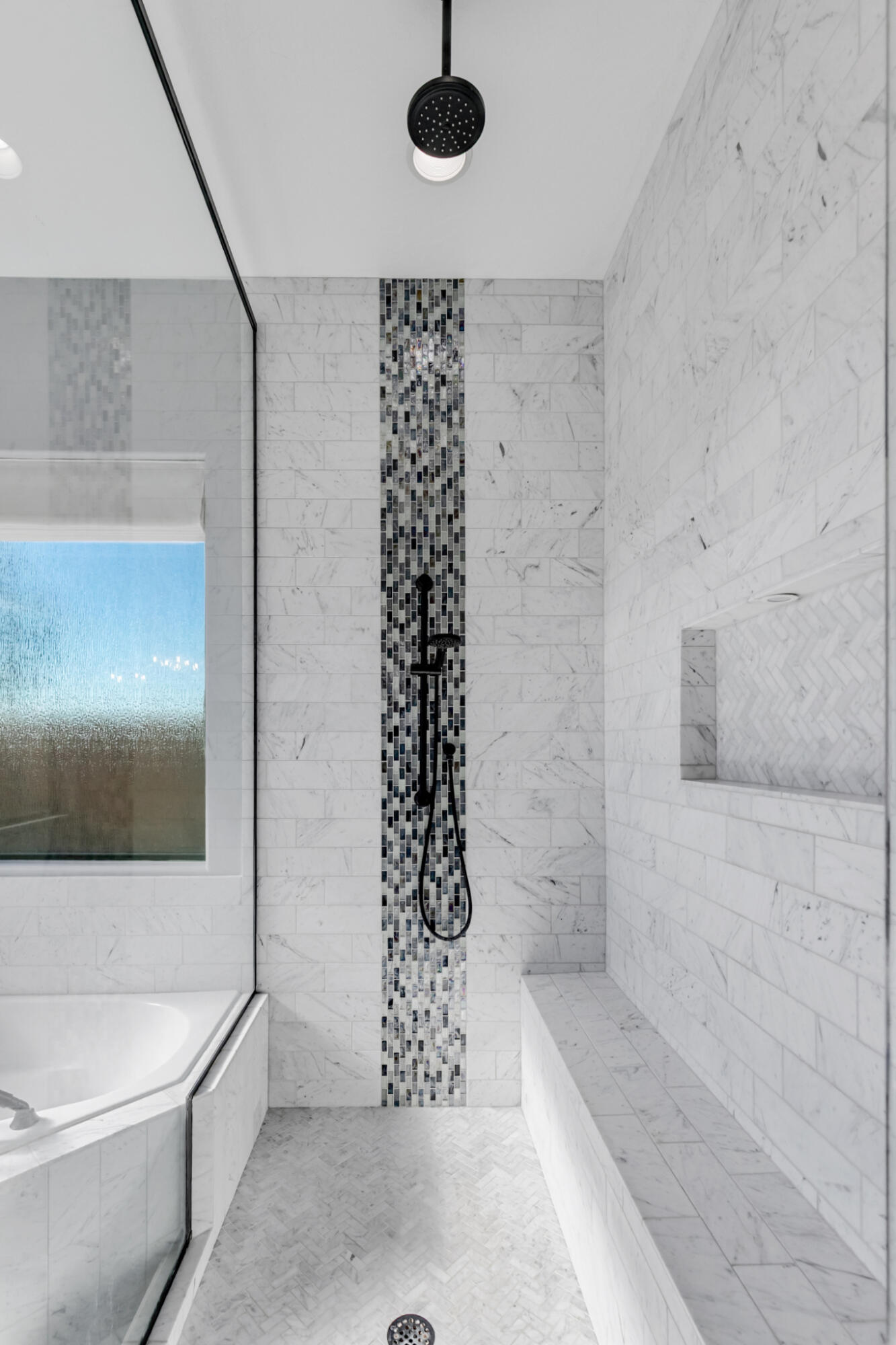 WASHINGTON VISTA - Residential