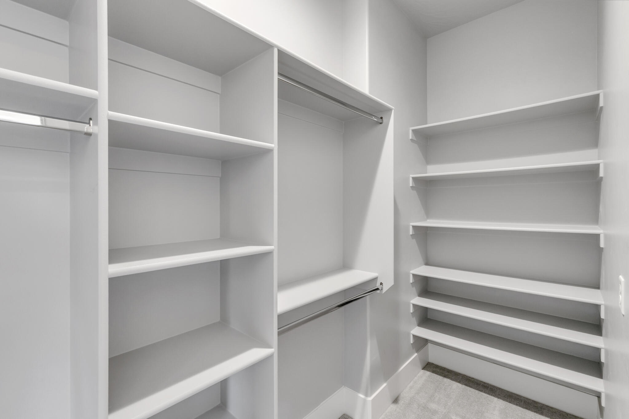 WASHINGTON VISTA - Residential